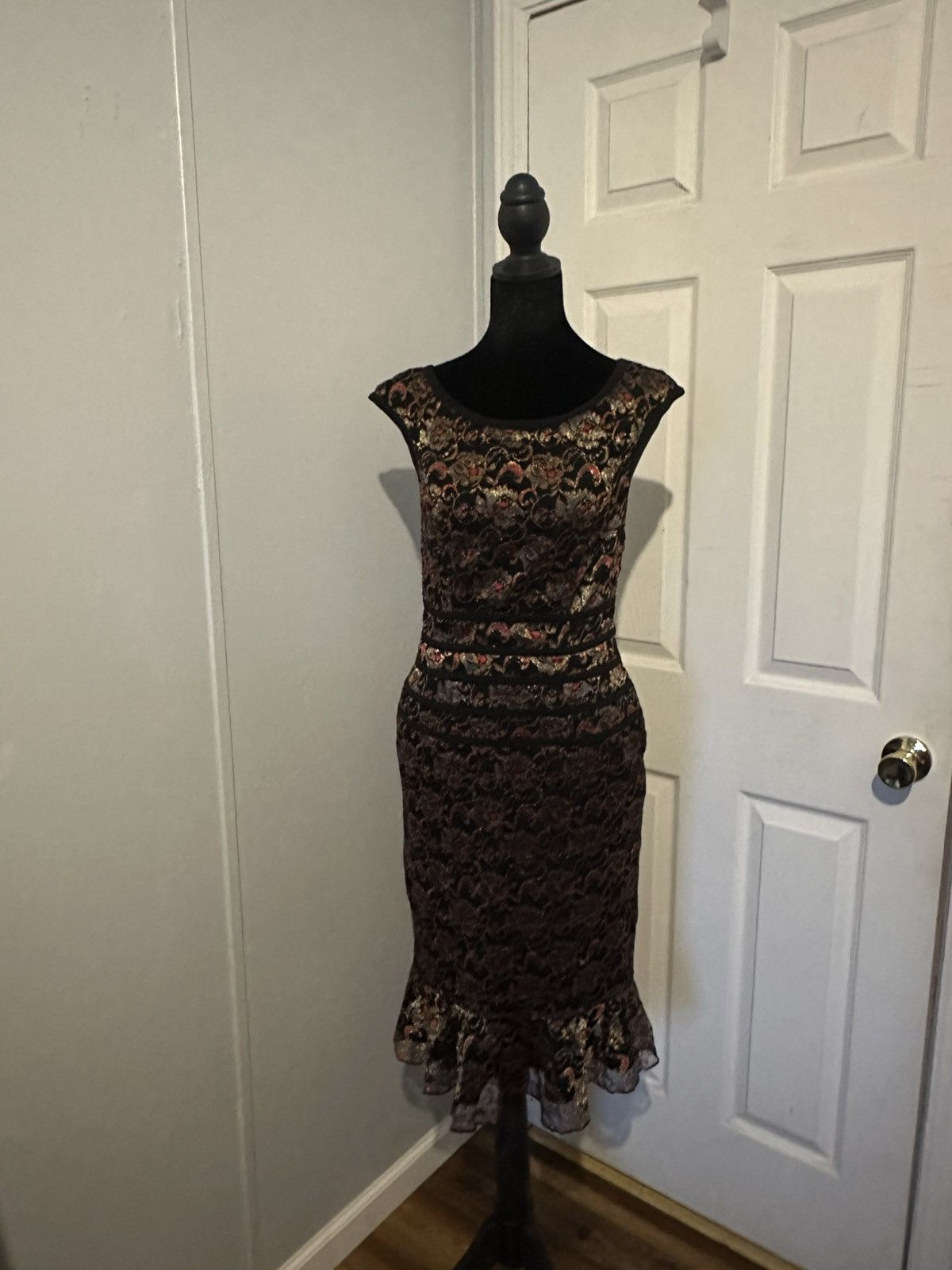 Other Gothic Romantic Black and Bronze Lace Evening dress size 4 Size S / US 4 / IT 40 - 1 Thumbnail