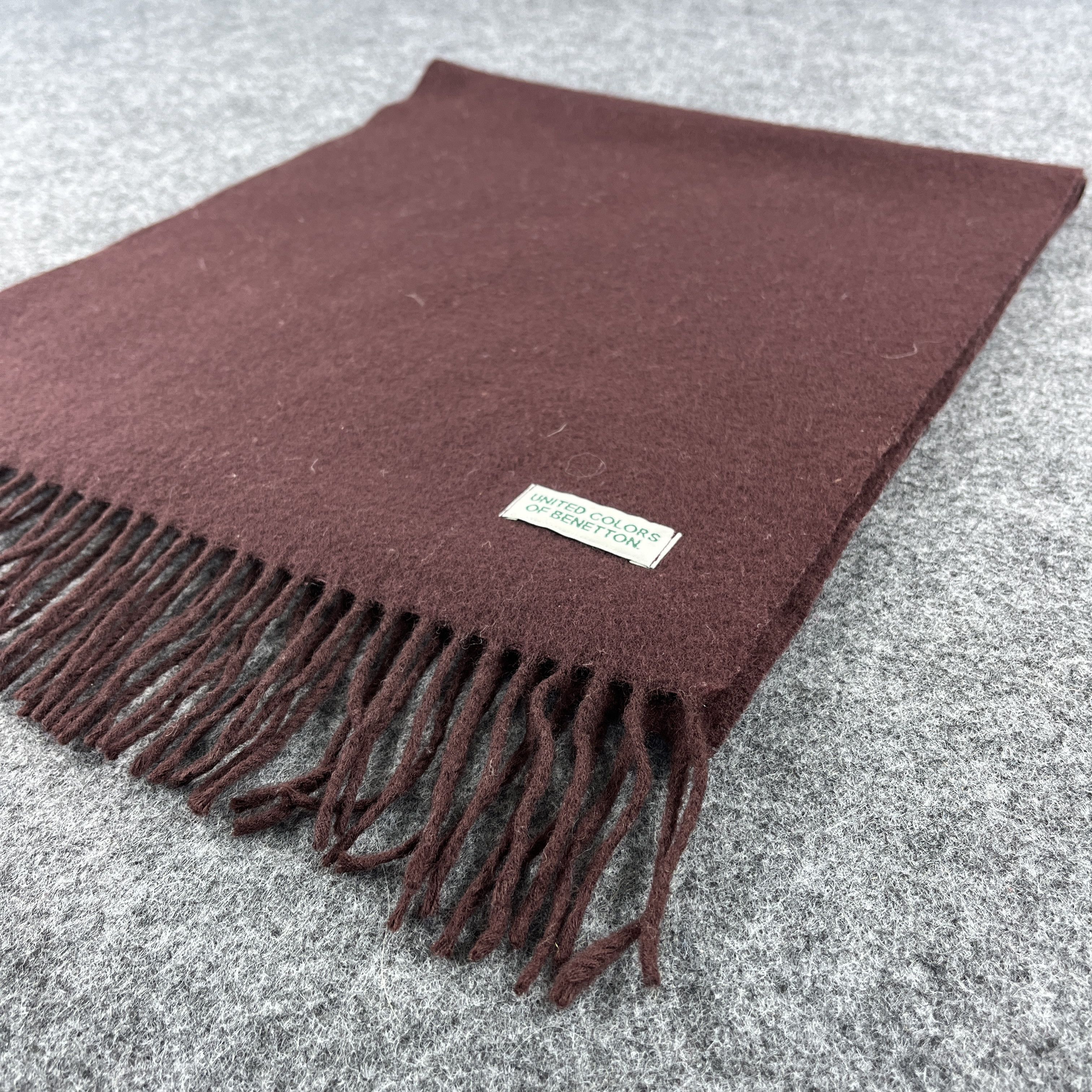 United Colors Of Benetton United Colors Of Benetton Scarf / Muffler / Neckwear T1212 Size ONE SIZE - 12 Thumbnail