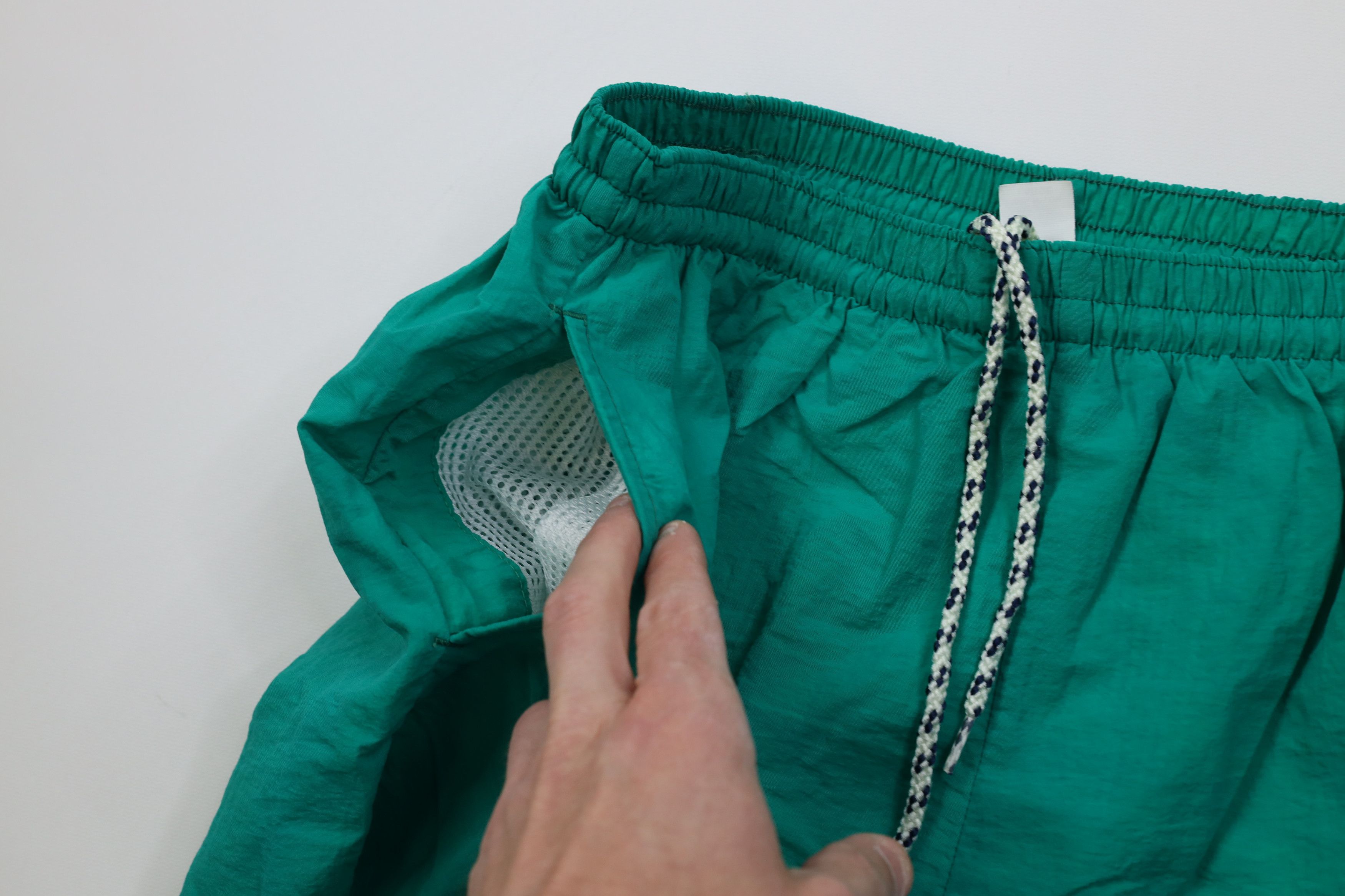Vintage Vintage 90s Streetwear Above Knee Shorts Swim Trunks USA Size US 34 / EU 50 - 5 Thumbnail