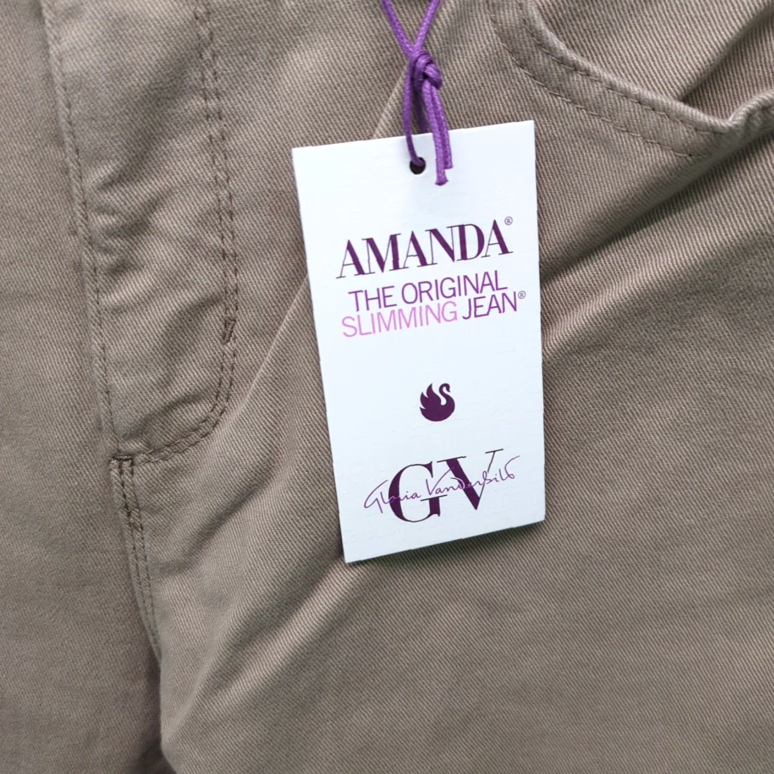 Gloria Vanderbilt Gloria Vanderbilt Amanda Slimming Jeans Pants Beige Size 8s Womens Size 30" / US 8 / IT 44 - 7 Thumbnail