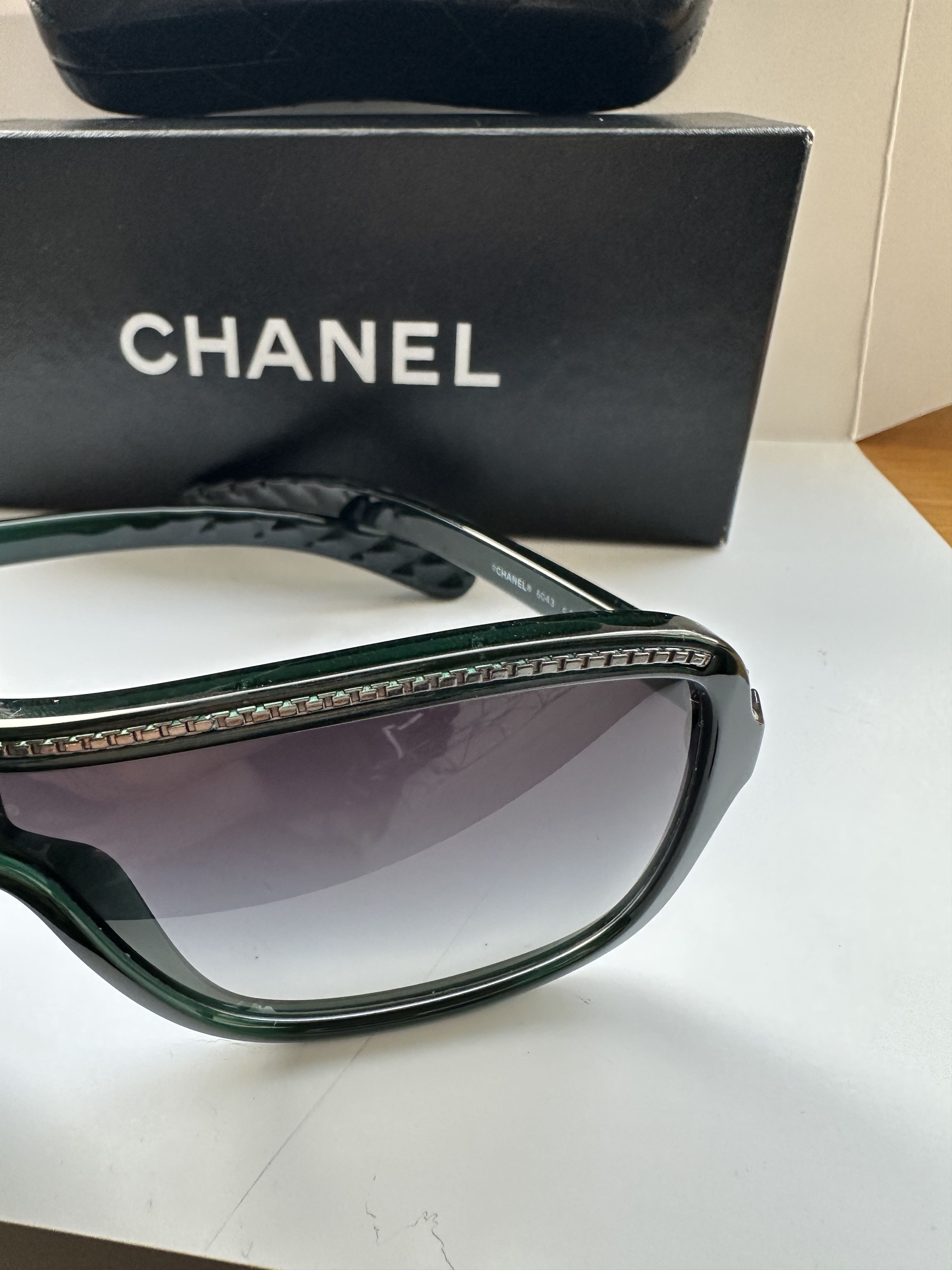 Chanel Chanel 6043 Black + Silver Quilted Sunglasses Size ONE SIZE - 5 Thumbnail