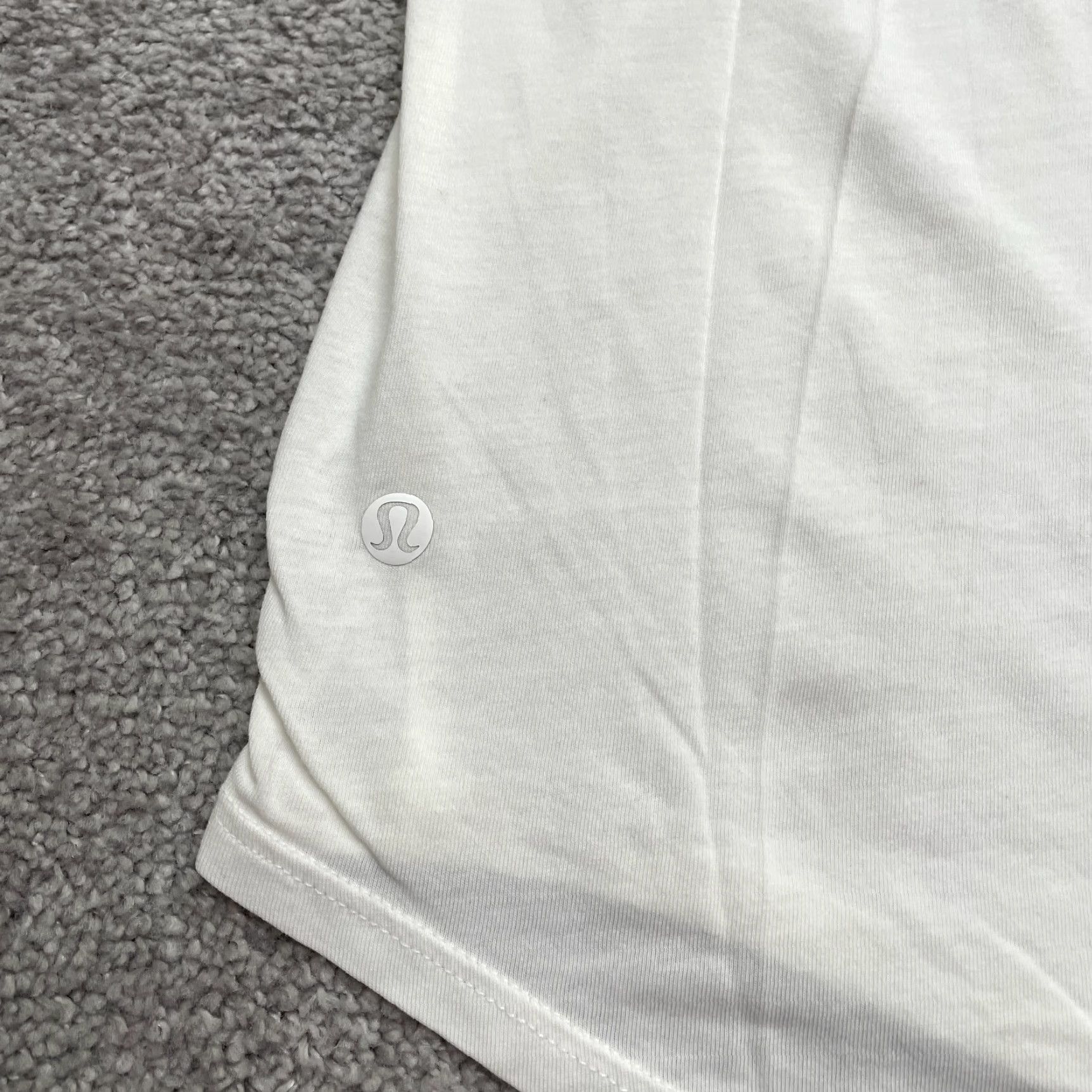 Lululemon Lululemon Racerback Tank Top Womens Size S White Athletic Activewear Size S / US 4 / IT 40 - 4 Thumbnail