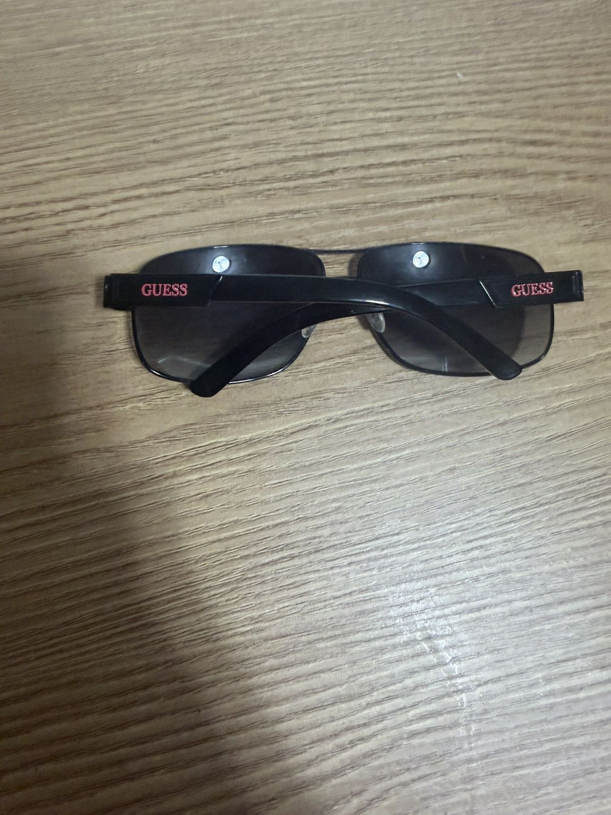 Guess GUESS MEN METAL NAVIGATOR SUNGLASSES Black Red Size ONE SIZE - 5 Thumbnail