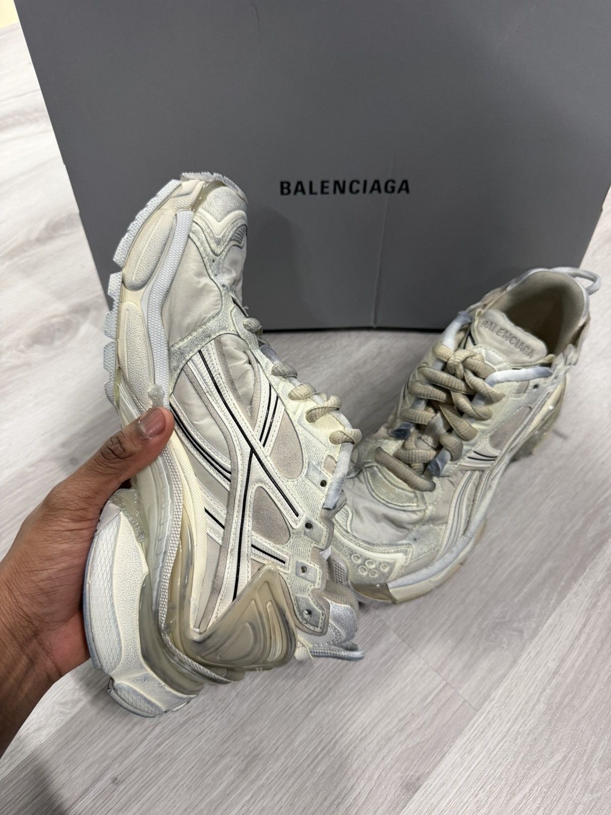 Balenciaga Balenciaga Runner Sneaker “Worn Out” Size US 7 / EU 40 - 3 Thumbnail