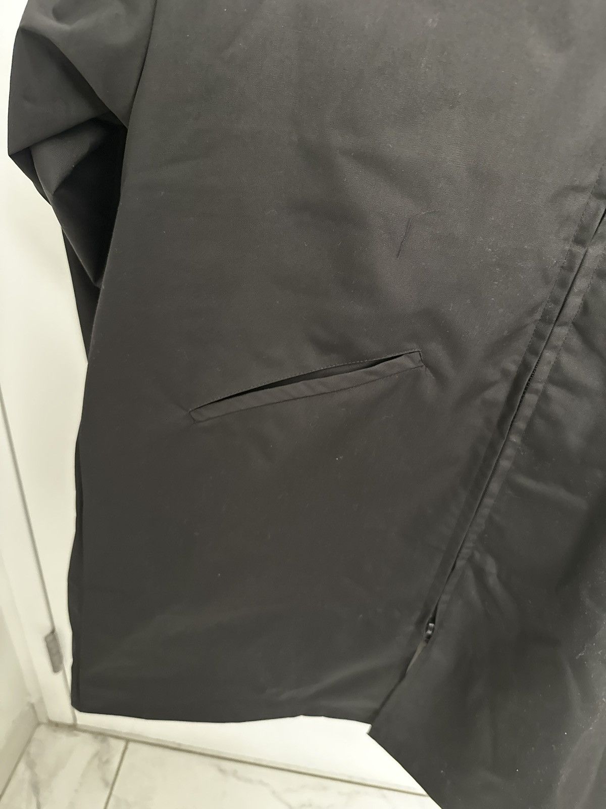 Yeezy Yeezy Season 10 RC-02 Raincoat — Black Size US XL / EU 56 / 4 - 4 Thumbnail