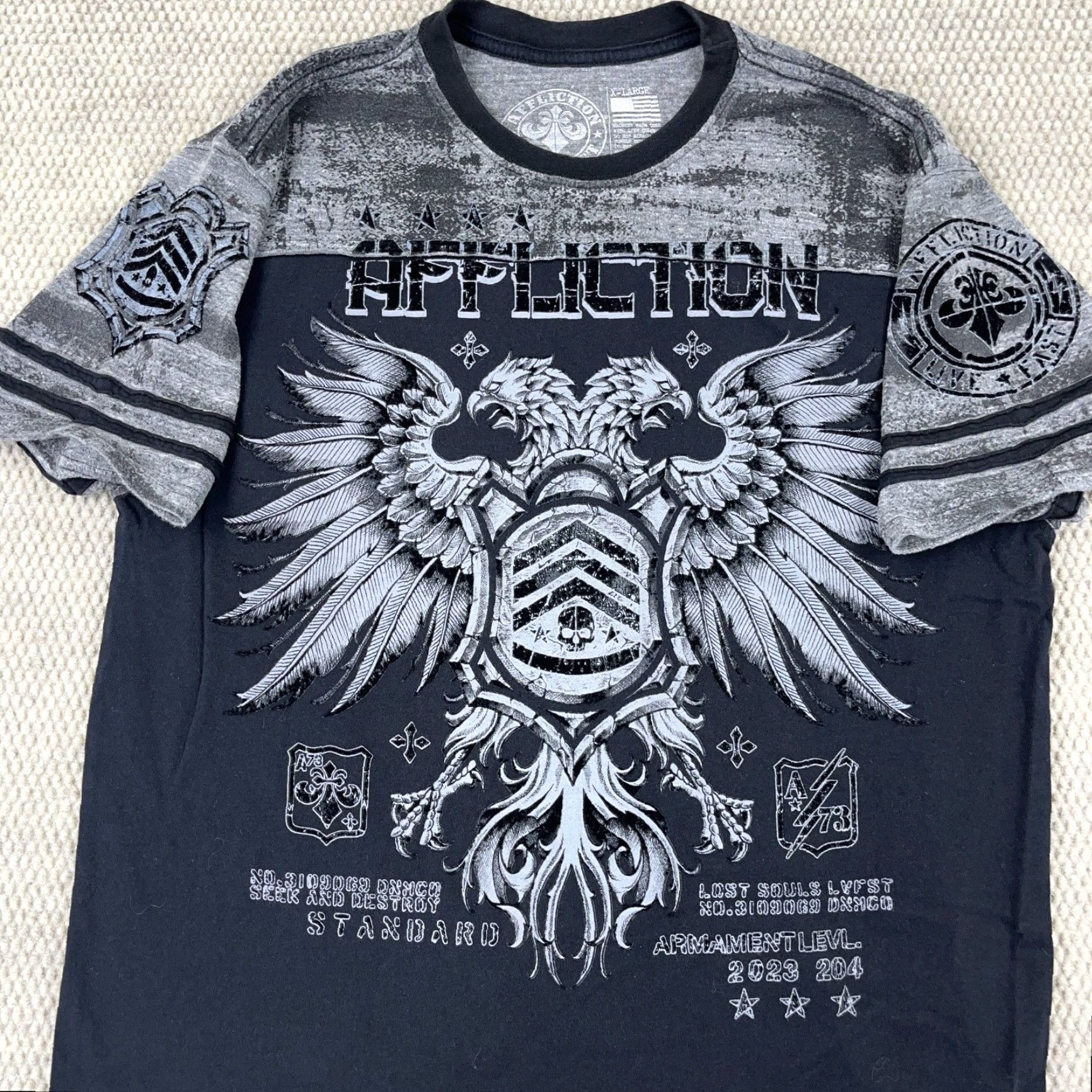 Affliction Affliction Shirt Men XL Black Gray Tee Live Fast MMA Eagle Shield Retro Faded Short Sleeve Crew Neck T-Shirt Mens USA Gothic Grunge Skull Tattoo Size US XL / EU 56 / 4 - 4 Thumbnail