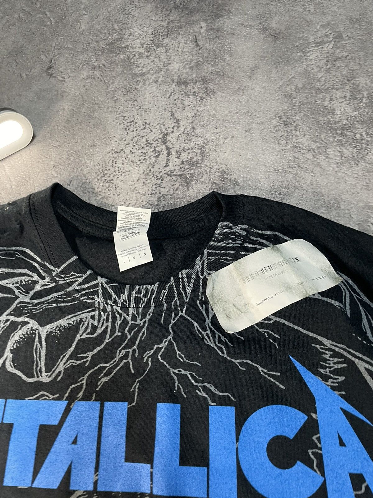 Band Tees Vintage 00s Metallica All Over Print T-shirt Streetwear Size US M / EU 48-50 / 2 - 3 Thumbnail