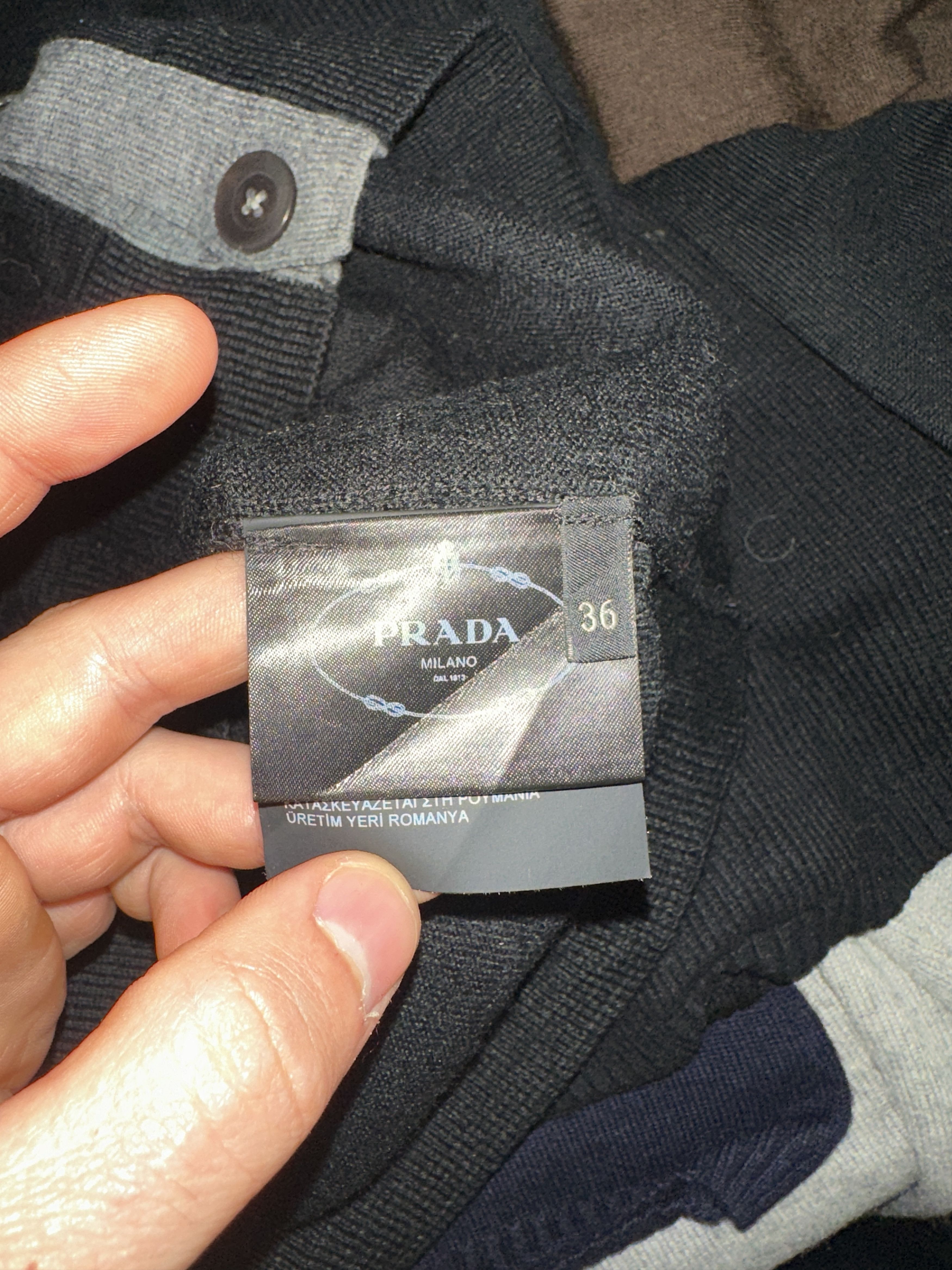 Prada Prada Milano V-Neck Button Cardigan Chest 47cm IT 46 Size M / US 6-8 / IT 42-44 - 8 Thumbnail