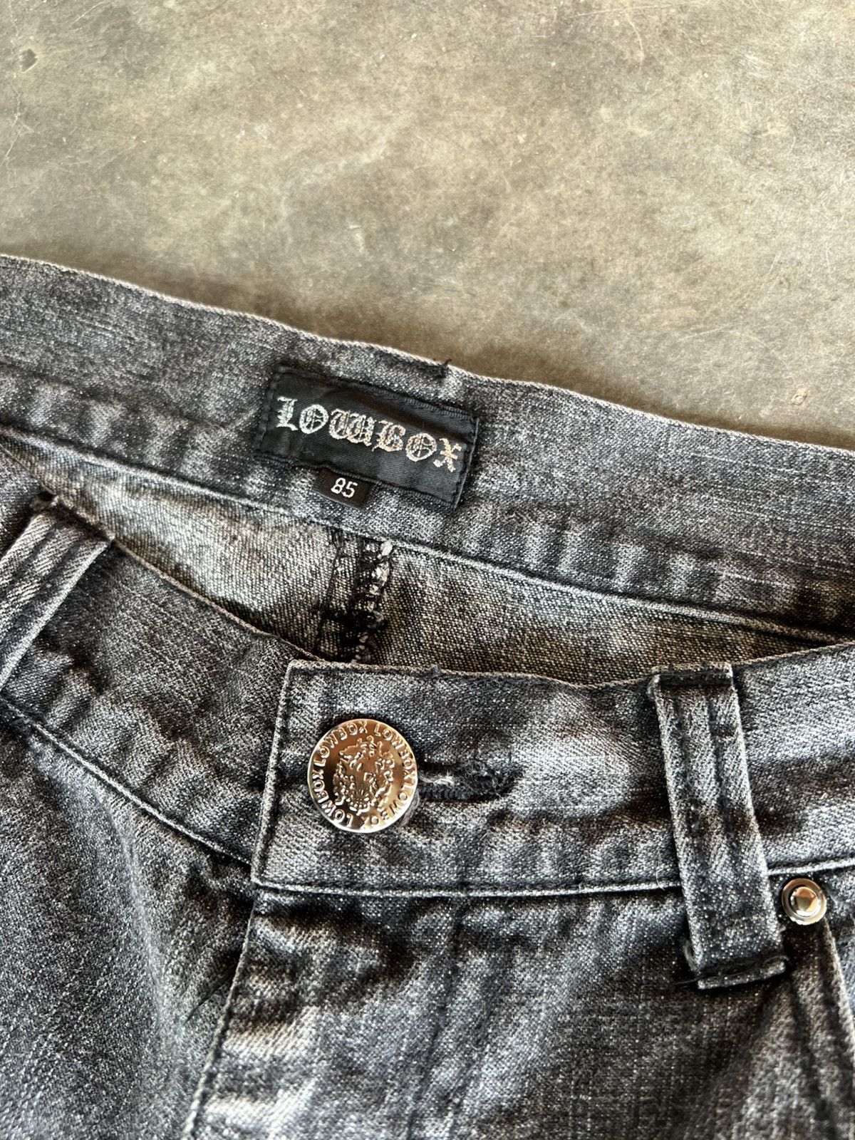 Japanese Brand Vintage Lowbox Short Jean Size US 32 / EU 48 - 10 Thumbnail