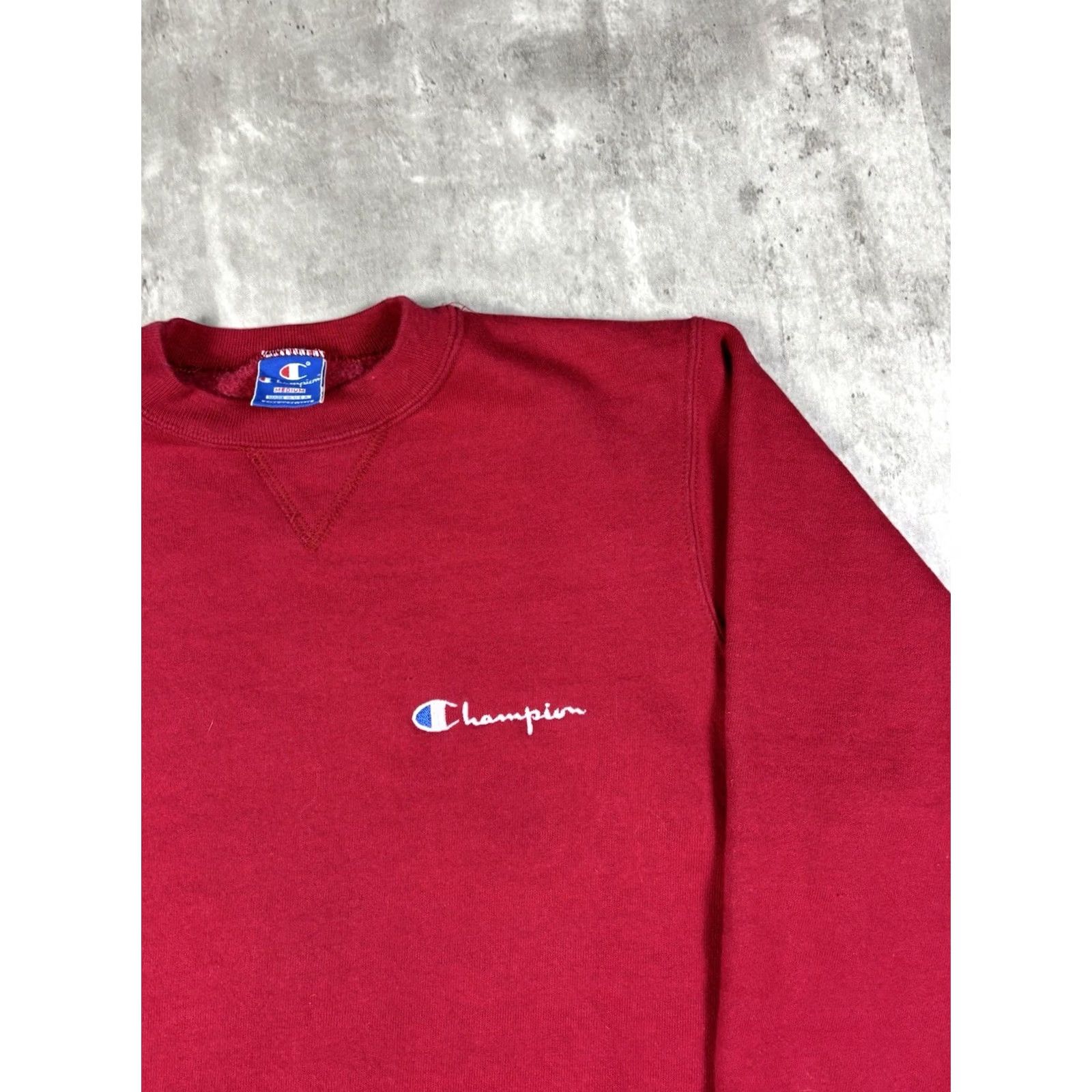 Champion VINTAGE Red Champion Pullover Sweatshirt size S Embroidered 80s USA Mens Size US S / EU 44-46 / 1 - 2 Thumbnail