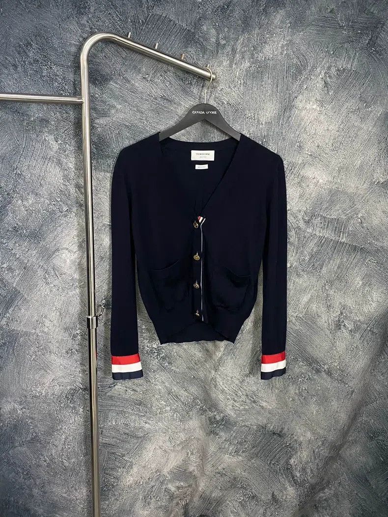 Thom Browne Thom Browne Colorblock Striped Single-Breasted Wool Sweate Size XS / US 0-2 / IT 36-38 - 1 Thumbnail