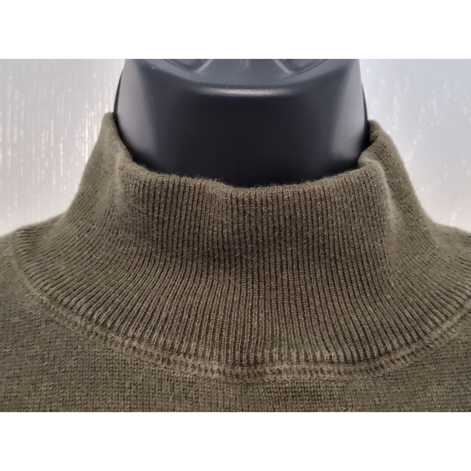 Eddie Bauer Eddie Bauer Sweater Women Sz L Green Mock Neck Tight Knit Wi Size L / US 10 / IT 46 - 6 Thumbnail