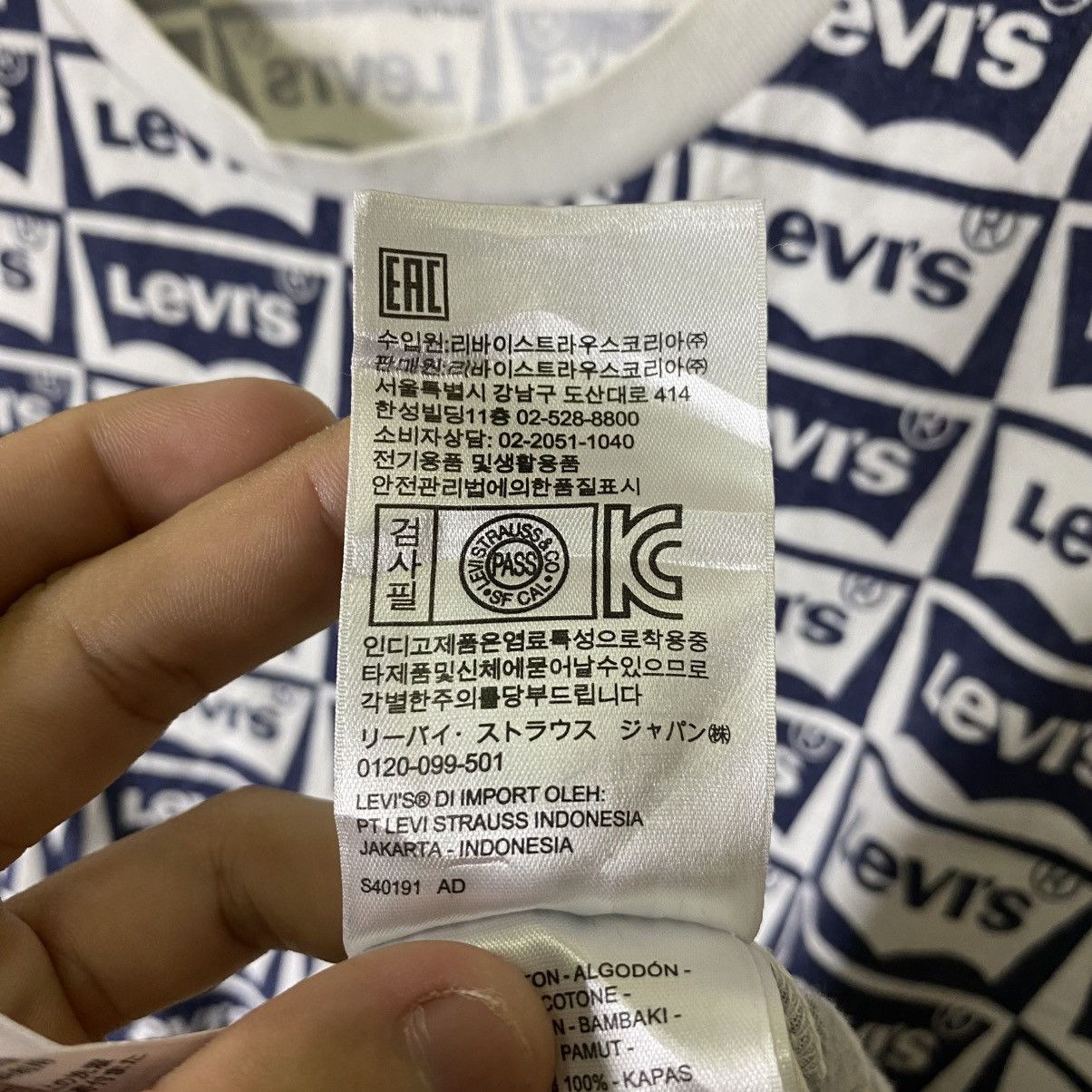 Levi's Levis All Over Print T Shirt Size US XL / EU 56 / 4 - 7 Thumbnail