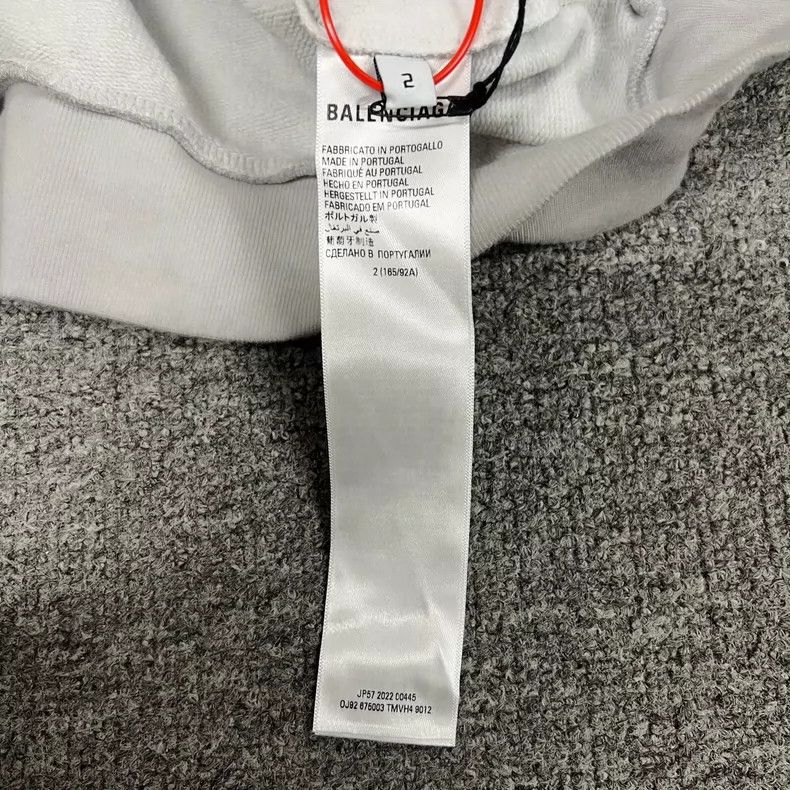 Balenciaga Balenciaga Rainbow graffiti Logo hooded sweater Size US M / EU 48-50 / 2 - 8 Thumbnail