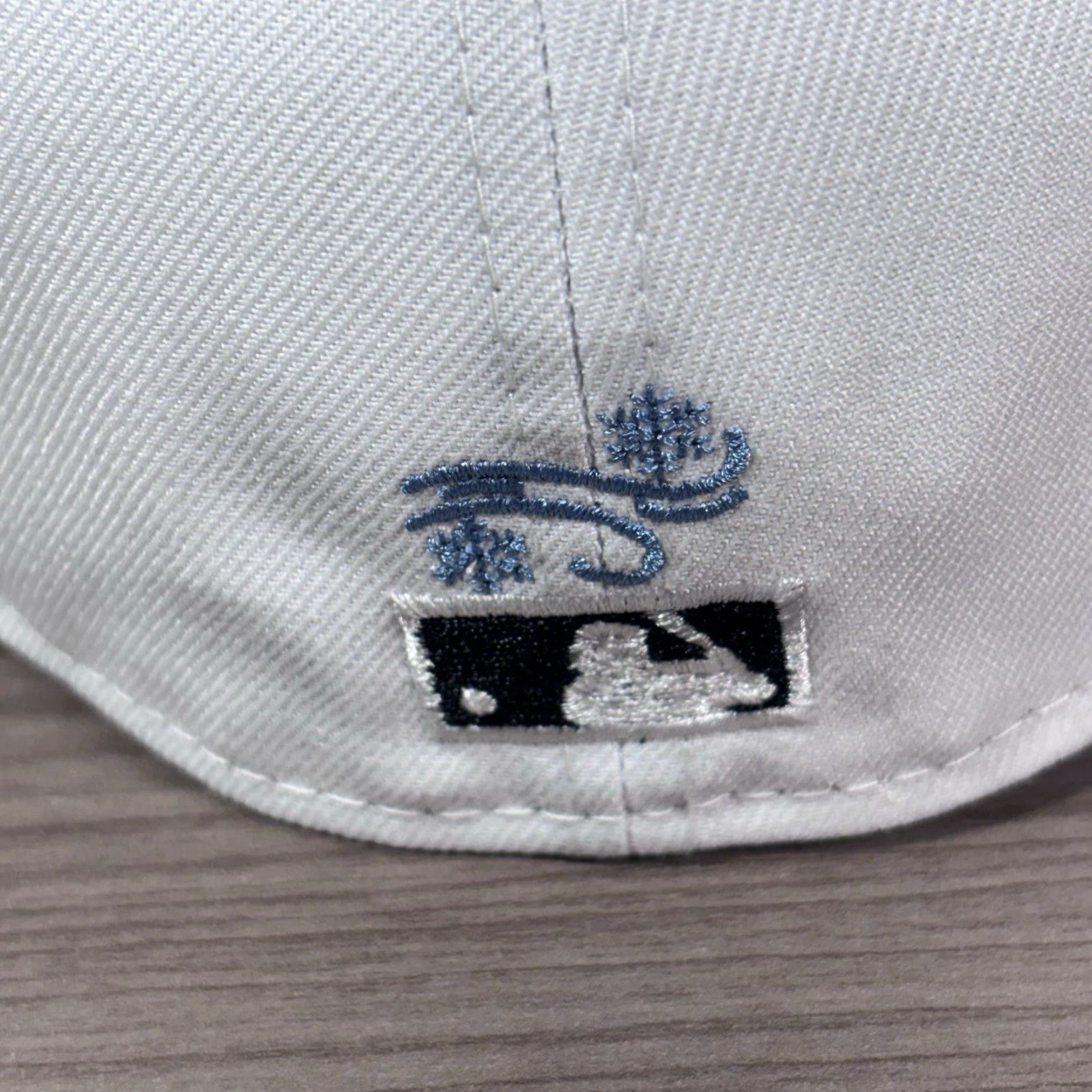 New Era Rare Hat Club Exclusive New Era Milwaukee Brewers Fitted Hat Mens 7 Snowman Cotton Size ONE SIZE - 6 Thumbnail