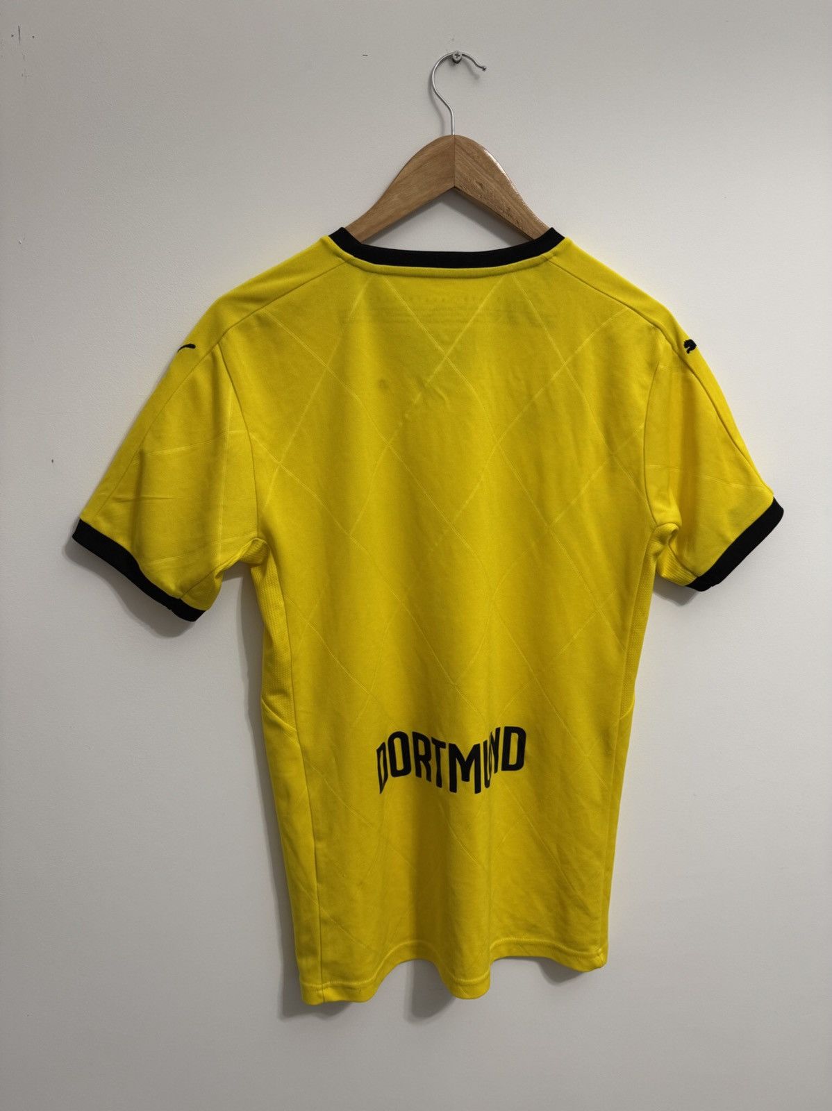 Puma × Vintage 2017 BVB Puma Borrusia Dortmund Yellow Jersey Size US S / EU 44-46 / 1 - 4 Thumbnail