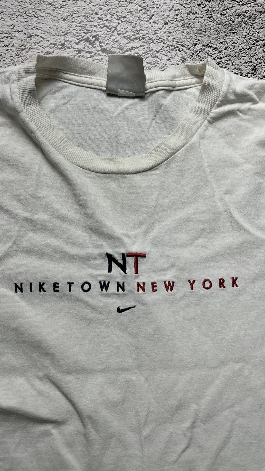 Nike VTG 90’s RARE Nike Town New York usa t shirt Size US M / EU 48-50 / 2 - 3 Thumbnail