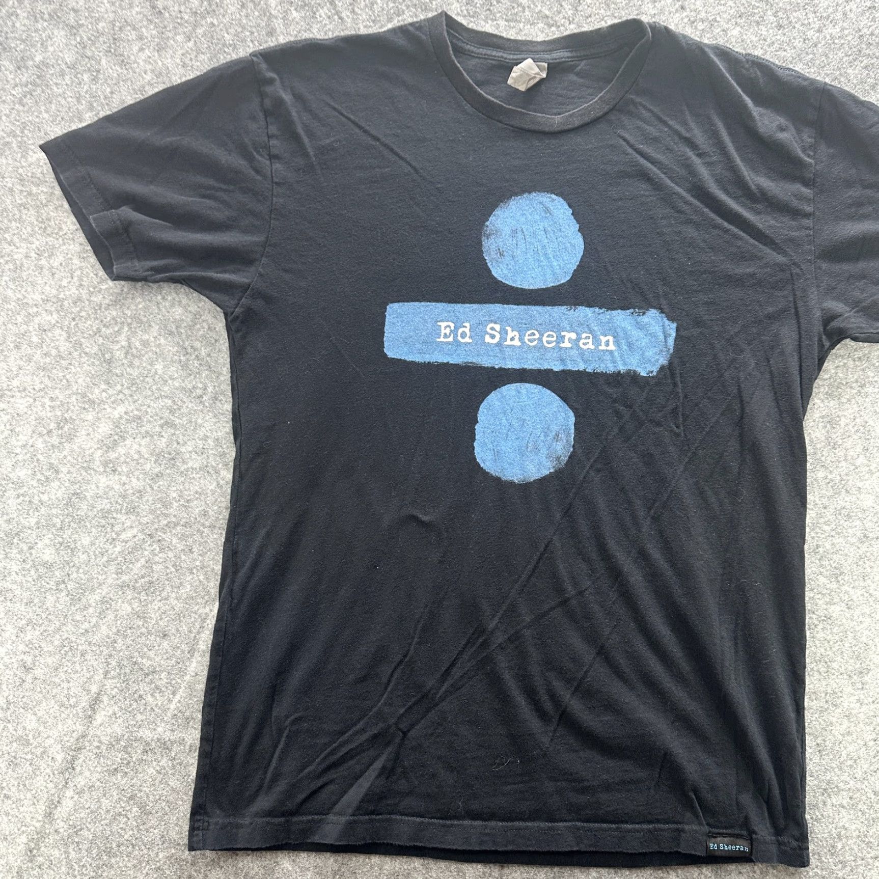 Vintage Ed Sheeran Divide Tour Shirt Mens Large Black Blue Graphic Concert Tee Music Size US L / EU 52-54 / 3 - 2 Thumbnail
