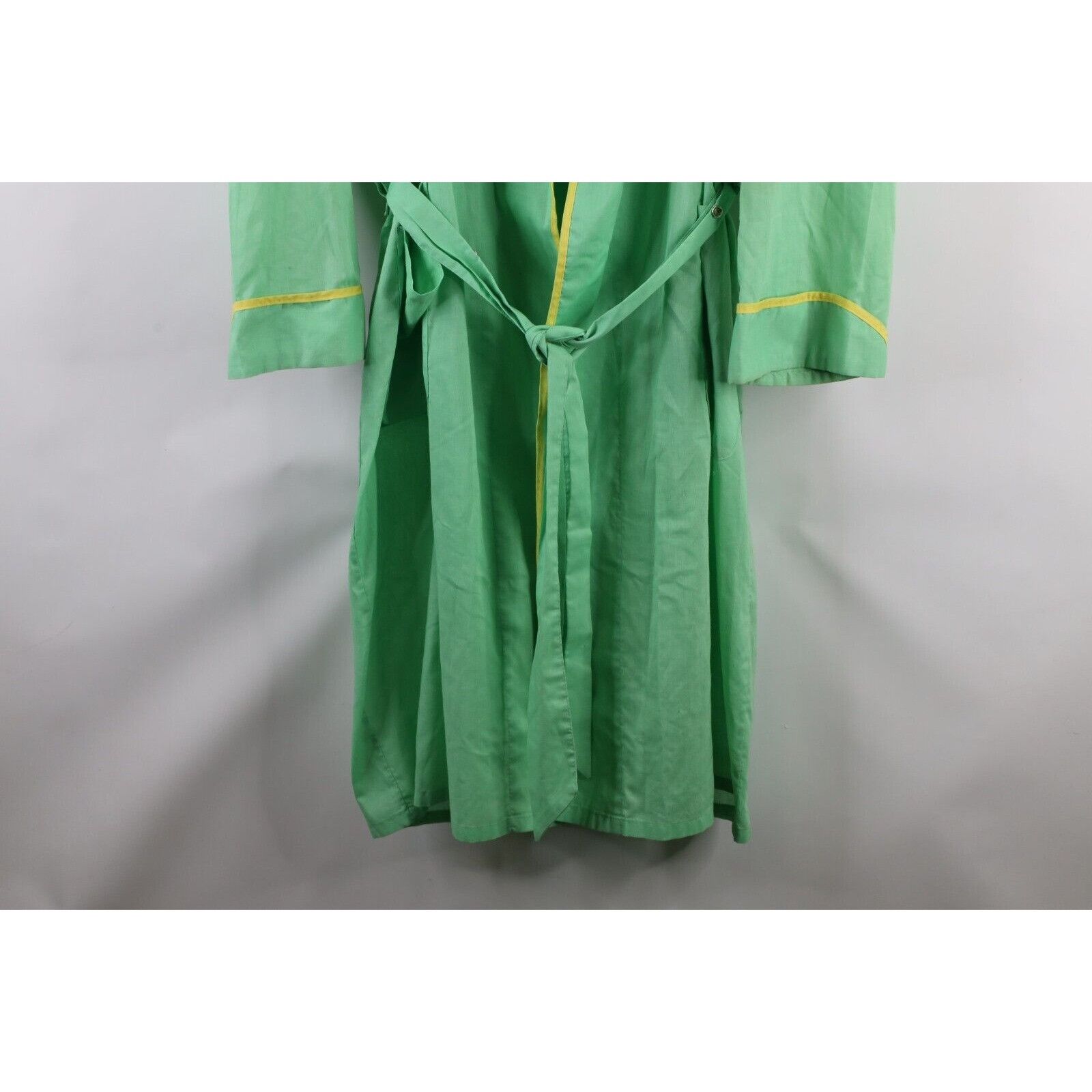 Vintage Vintage 60s 70s Streetwear Distressed Lightweight Robe Size US M / EU 48-50 / 2 - 4 Thumbnail