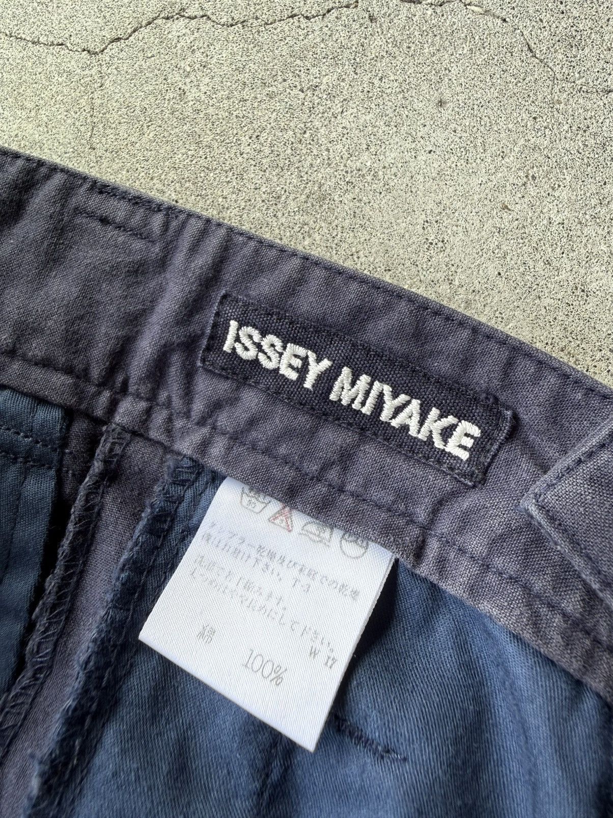 Issey Miyake 90's ISSEY MIYAKE Archive Dark Navy Trousers Size US 28 / EU 44 - 7 Thumbnail