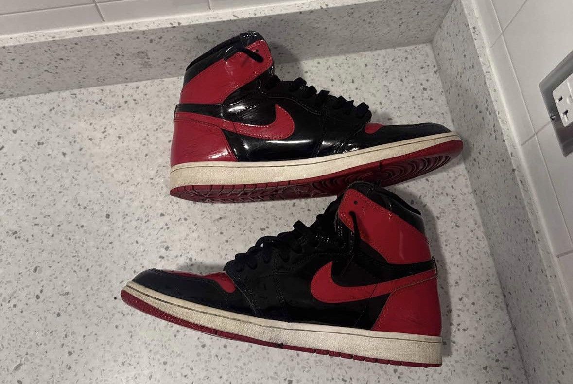 Jordan Brand Air Jordan 1 High Patent Bred Size US 11 / EU 44 - 2 Thumbnail