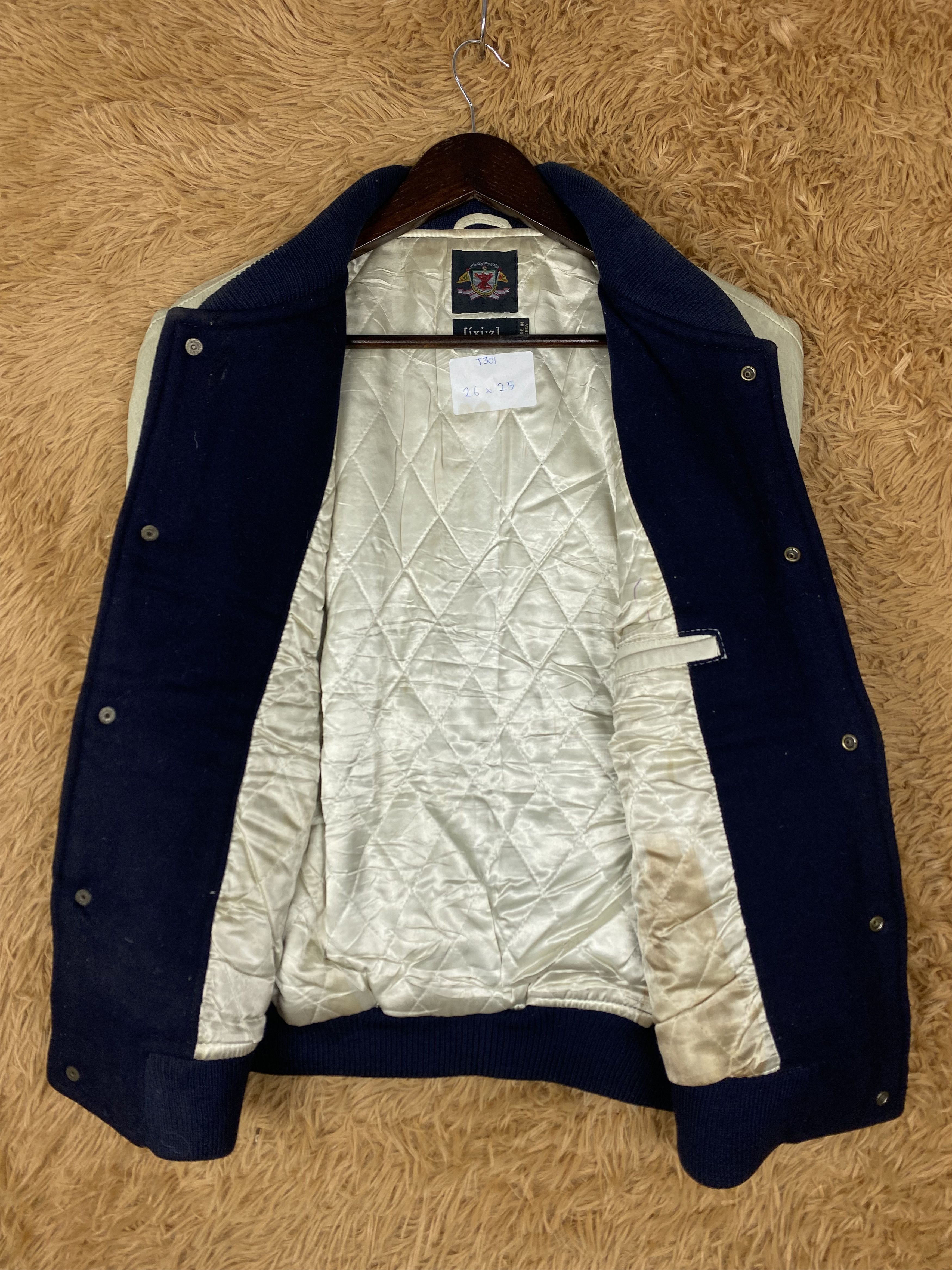 Vintage Vintage Japanese Brand Leather Sleeve Varsity Jacket DJ0301 Size US M / EU 48-50 / 2 - 7 Thumbnail
