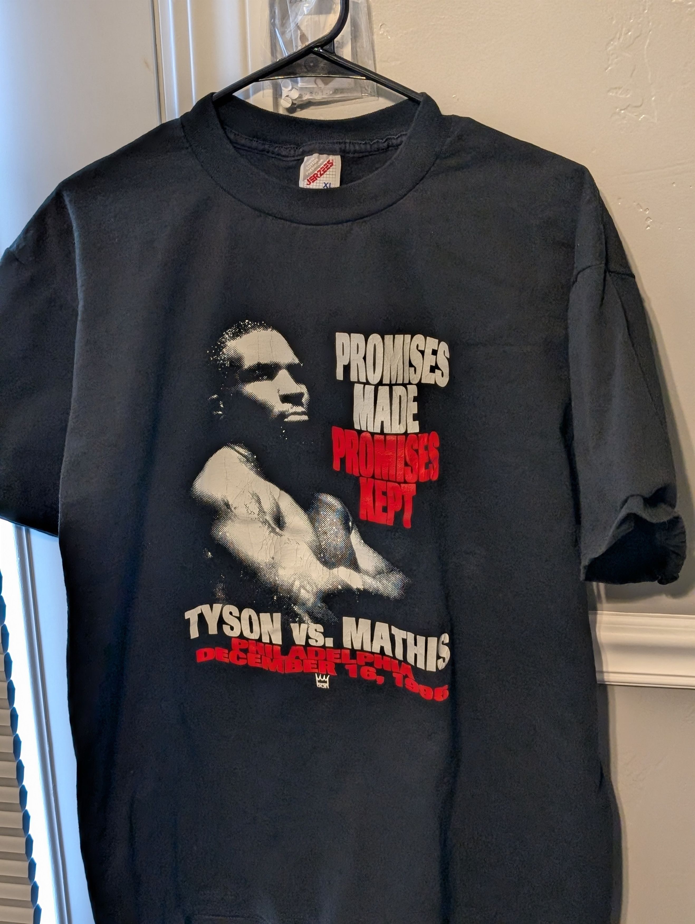 Jerzees Vintage 1995 Mike Tyson vs Buster Mathis Jr. Boxing Size US XL / EU 56 / 4 - 1 Thumbnail