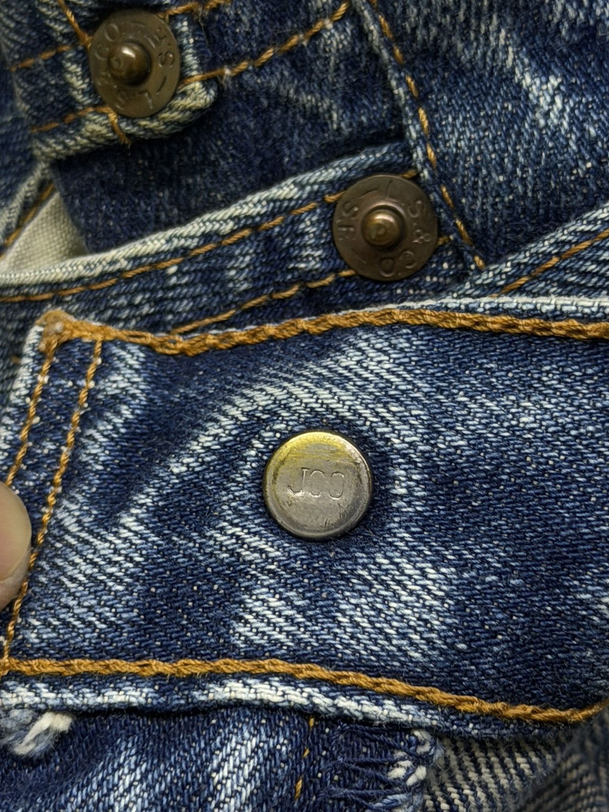 Levi's Vintage Levi’s 504 Made in Japan “Wide Straight Denim Jeans Size US 31 - 11 Thumbnail
