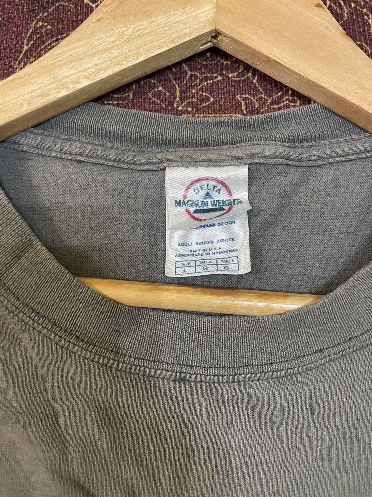 Delta Vintage Wording Shirt Size US L / EU 52-54 / 3 - 5 Thumbnail