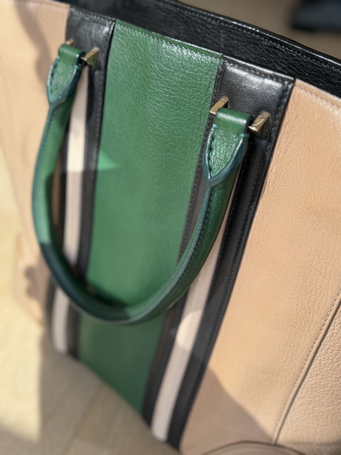 Givenchy Stunning Givenchy shoulder bag like new Size ONE SIZE - 16 Thumbnail