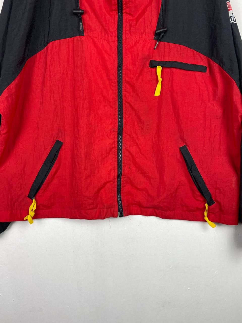 Marlboro vintage 90s marlboro expedition team windbreaker nice design Size US L / EU 52-54 / 3 - 3 Thumbnail