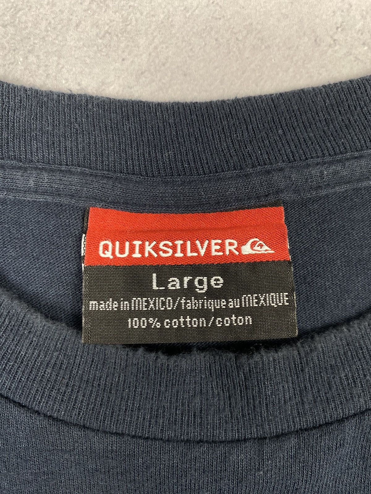 Vintage Vintage Quicksilver Long Sleeve Y2K Surfwear Skater Retro Size US L / EU 52-54 / 3 - 11 Thumbnail