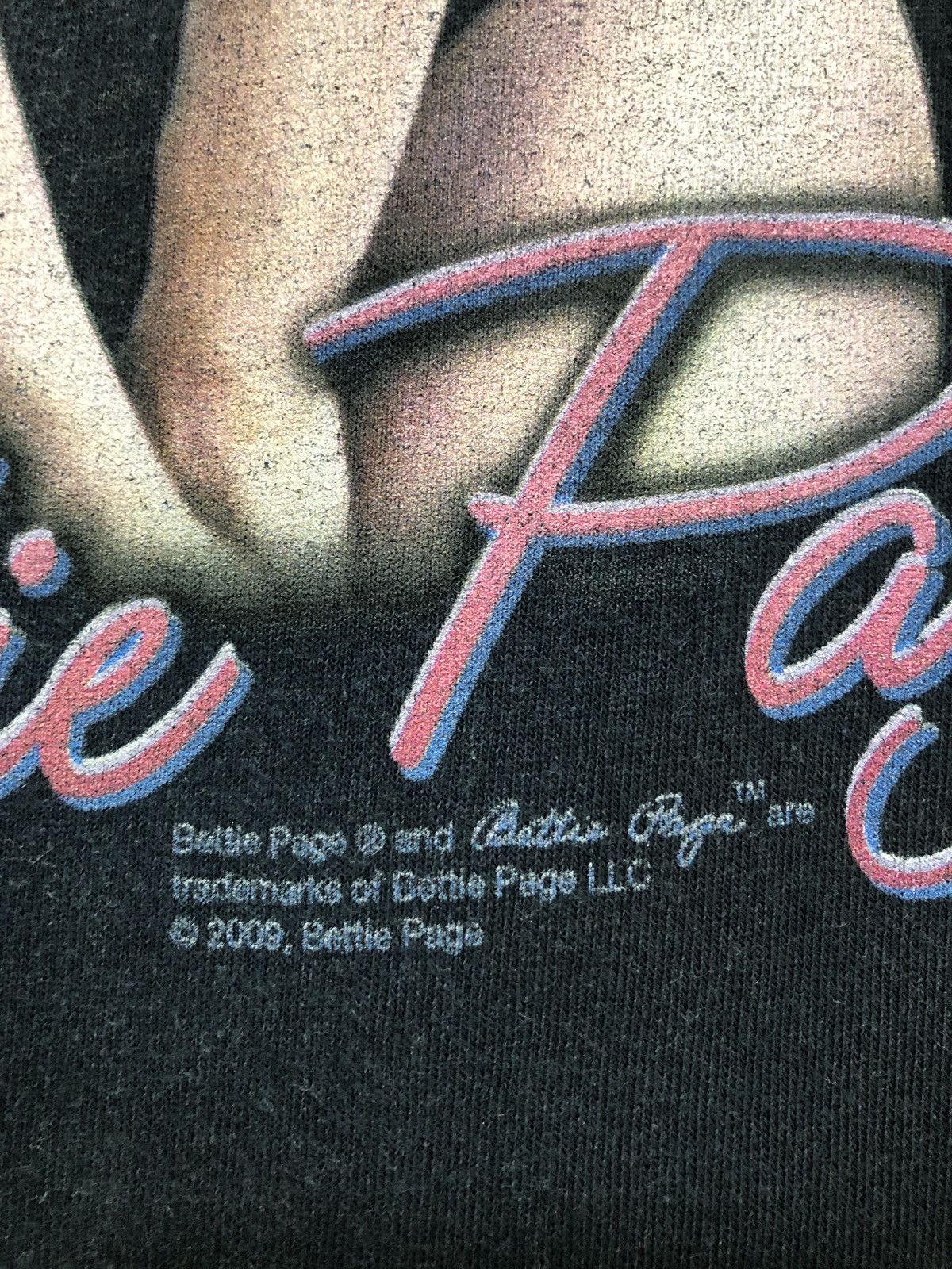 Vintage Betty Page T-Shirt Size US XL / EU 56 / 4 - 3 Thumbnail