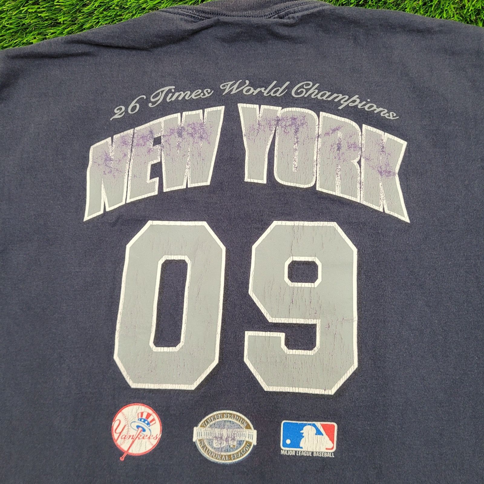 Jansport New-York Yankees Shirt XL 24x28 Inaugural-Season 2009 Size US XL / EU 56 / 4 - 6 Thumbnail