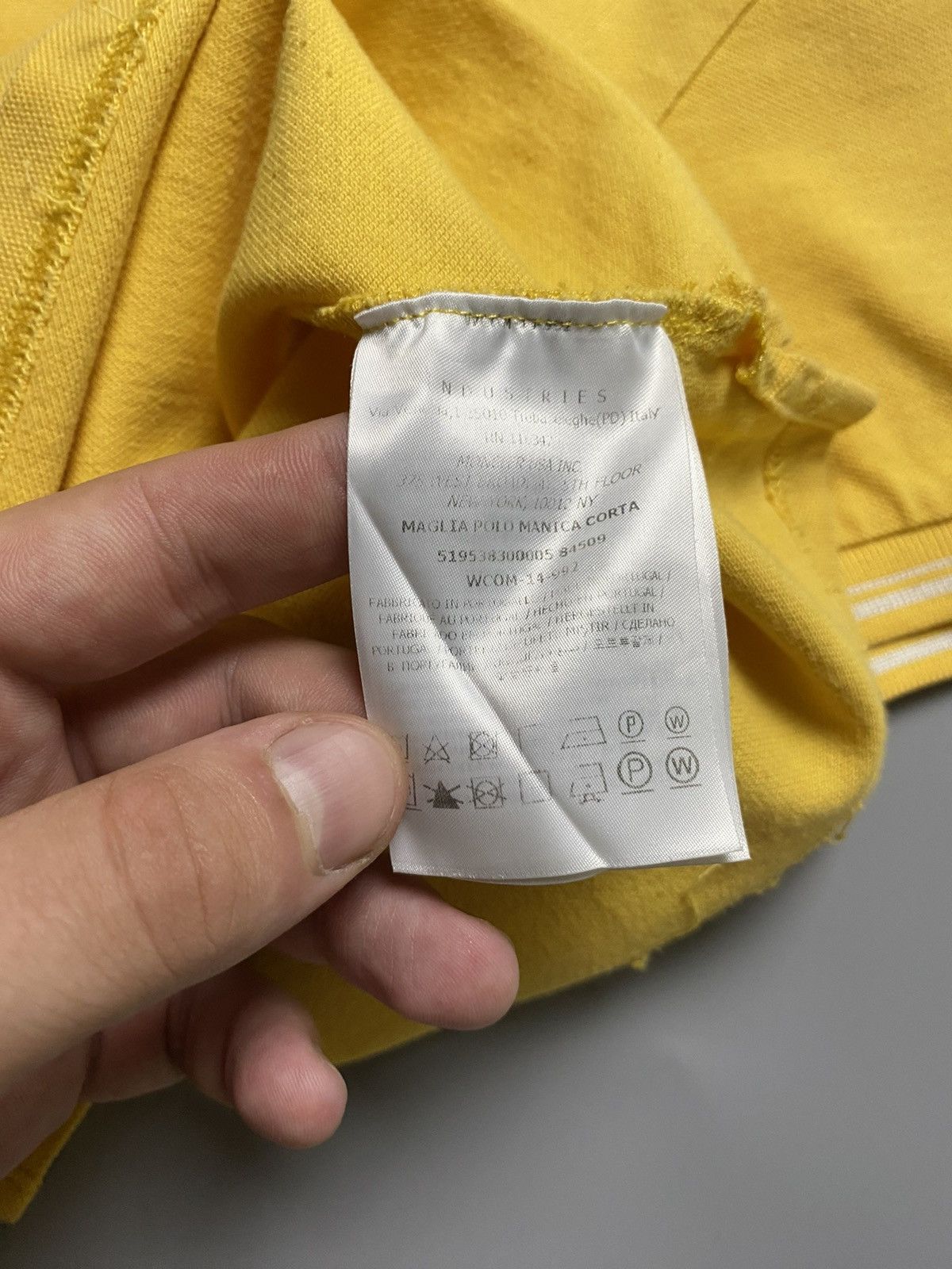 Moncler Moncler Yellow Polo Shirt 12/152 Size XS / US 0-2 / IT 36-38 - 8 Thumbnail