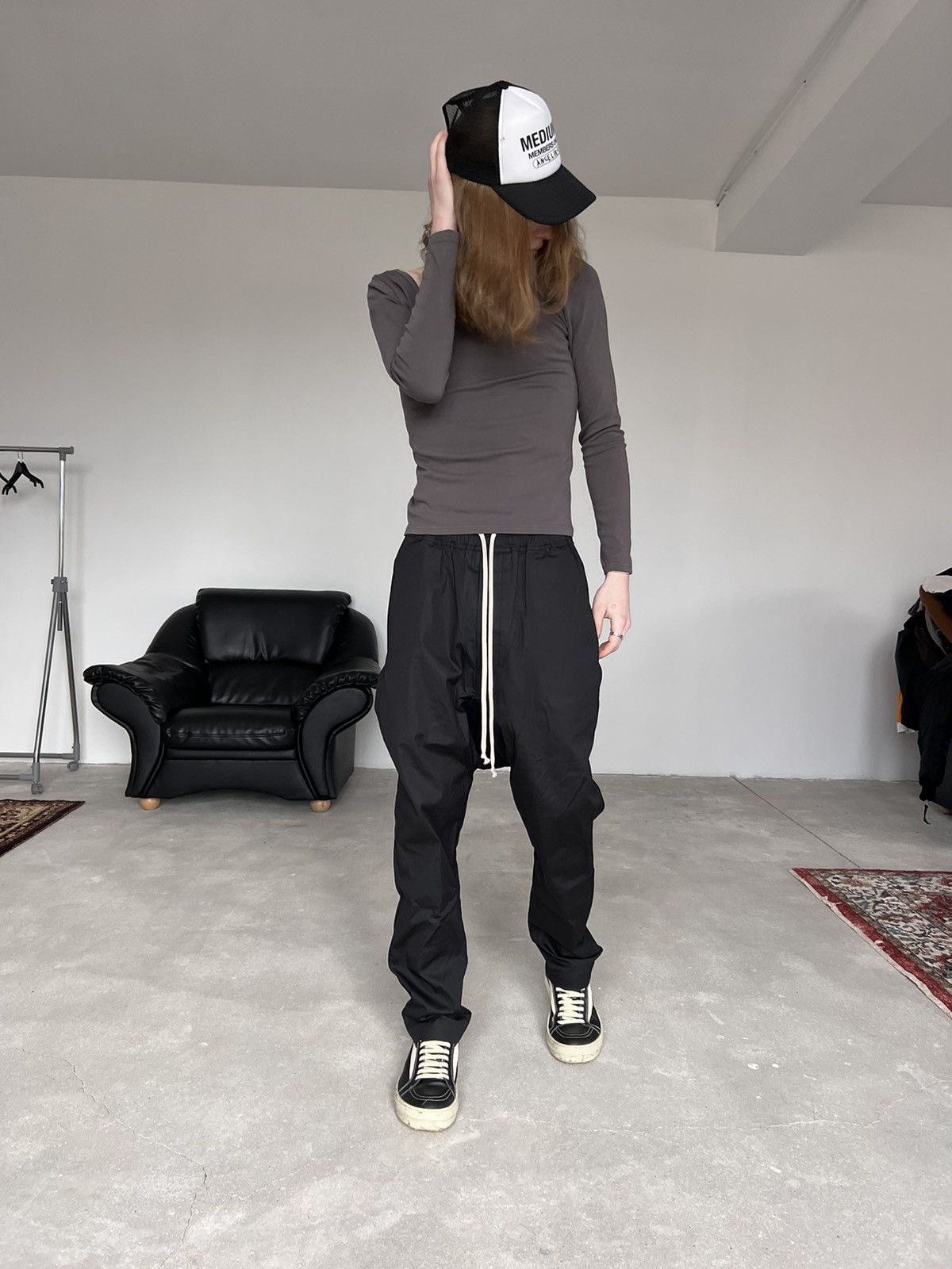 Rick Owens SS24 LIDO RICK OWENS BLACK PANTS Size US 30 / EU 46 - 13 Thumbnail