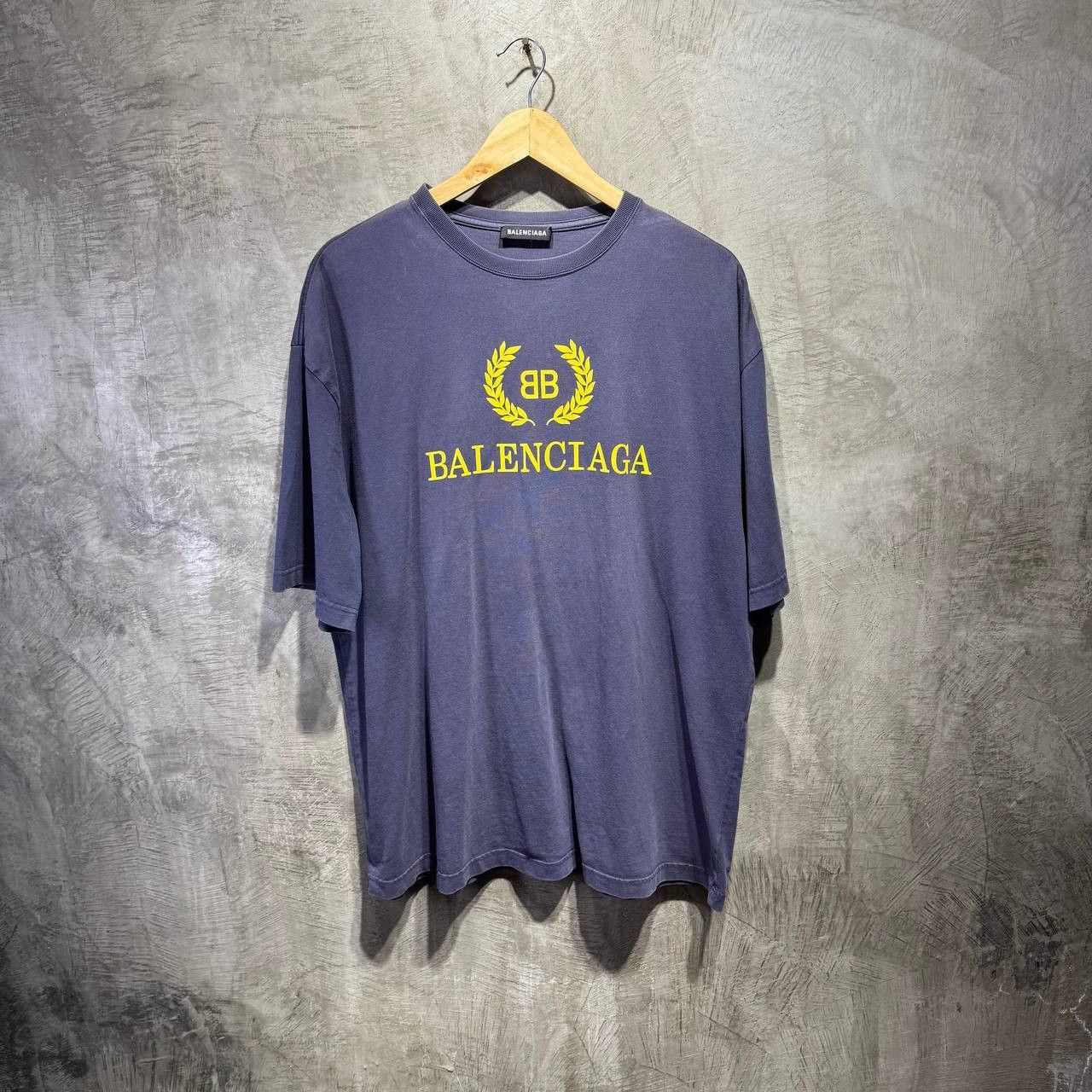 Balenciaga Balenciaga BB feather tee Size US XL / EU 56 / 4 - 1 Thumbnail