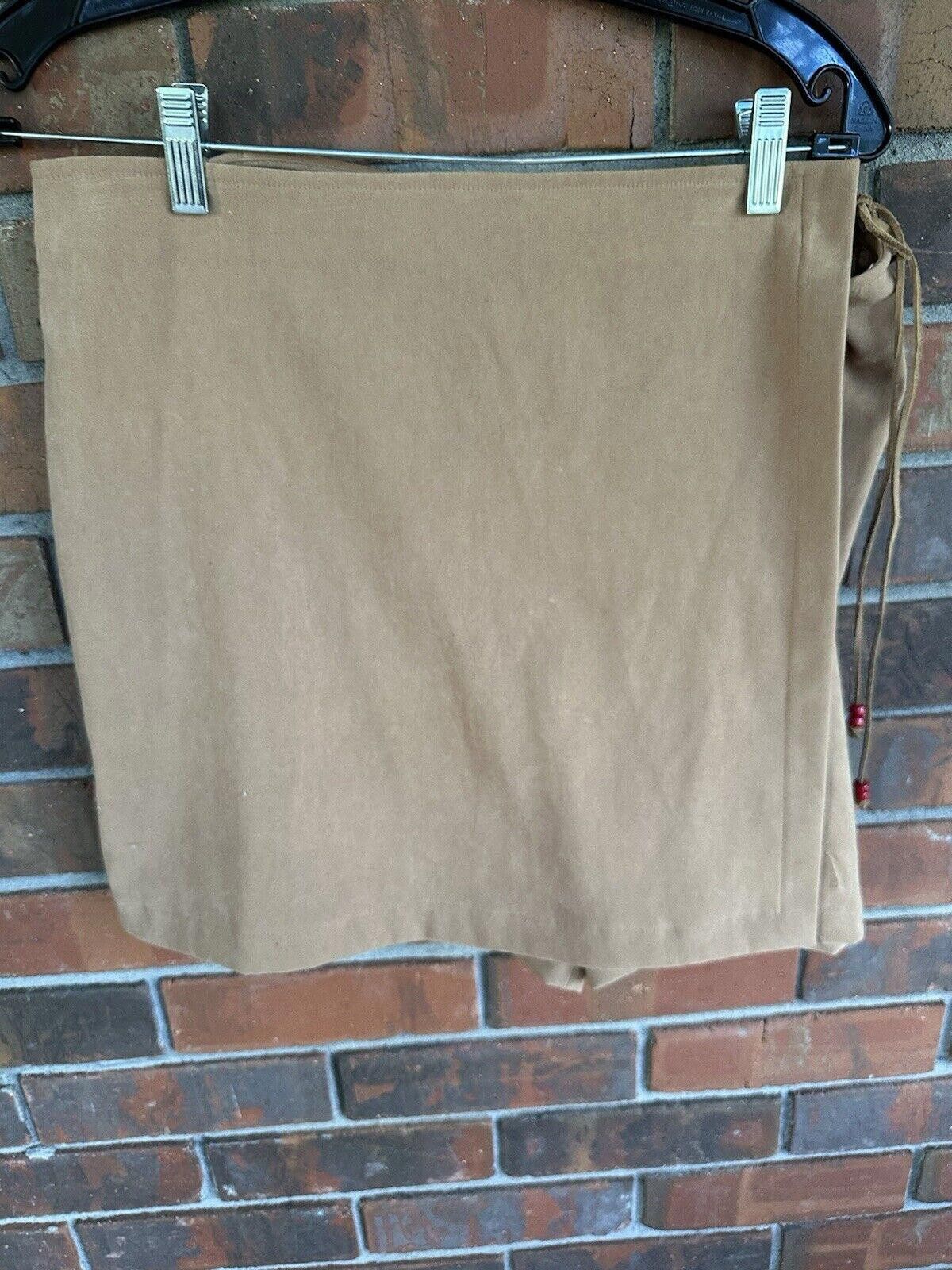 Designer Chic Tan Mini Skirt with Tie Detail Size 36" / US 14 / IT 50 - 6 Thumbnail