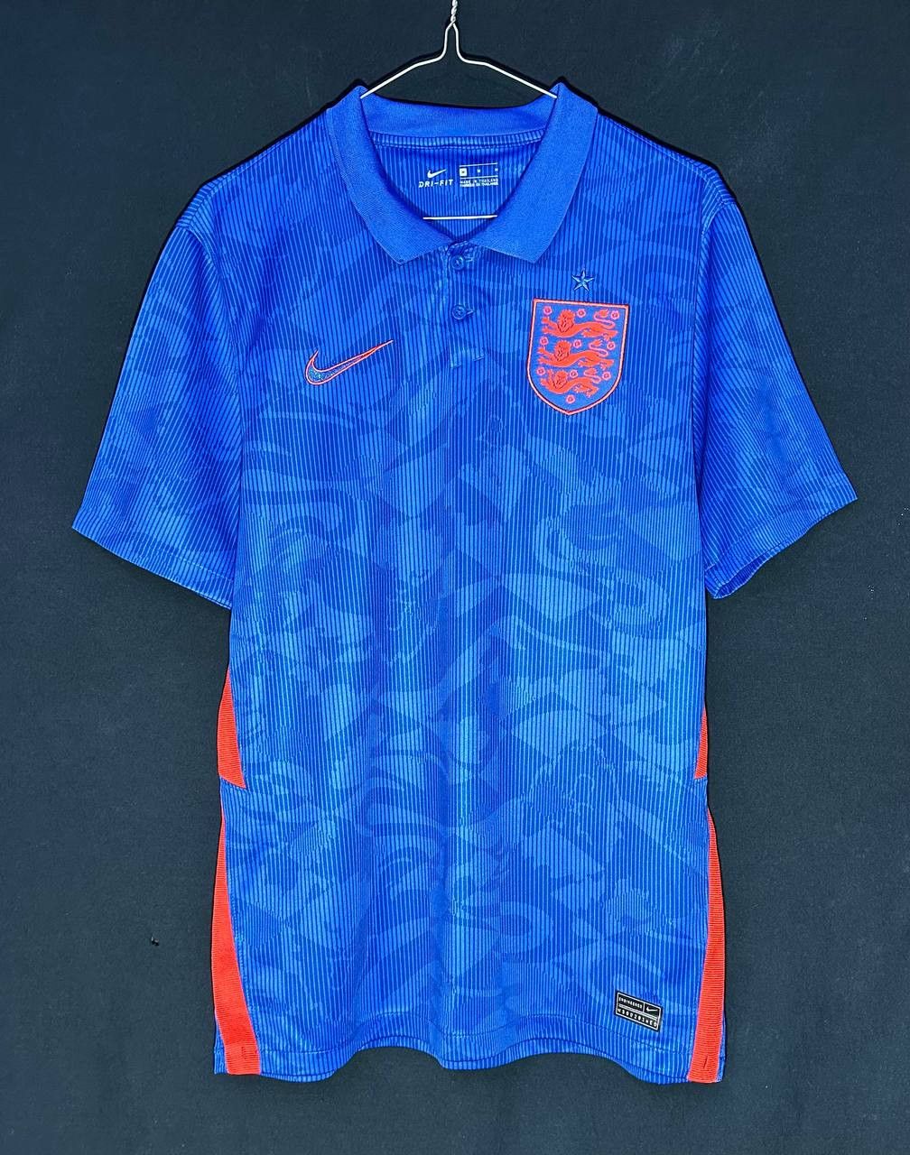 Nike England Away football shirt 2020 - 2022 Team Jersey Nike Size US M / EU 48-50 / 2 - 1 Thumbnail