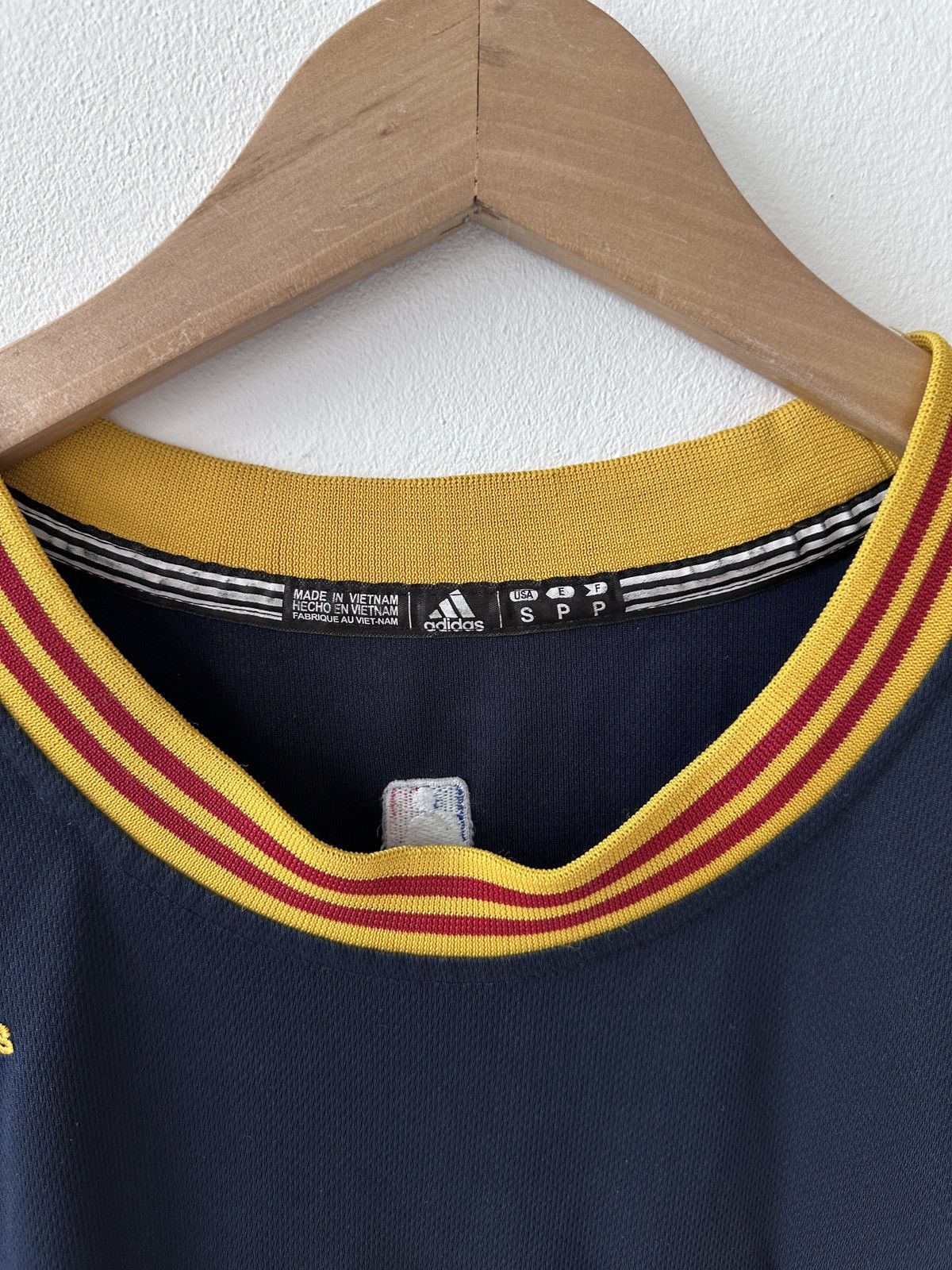 Adidas × NBA LeBron JAMES 23 Cleveland Cavaliers Adidas NBA JERSEY Size US S / EU 44-46 / 1 - 5 Thumbnail