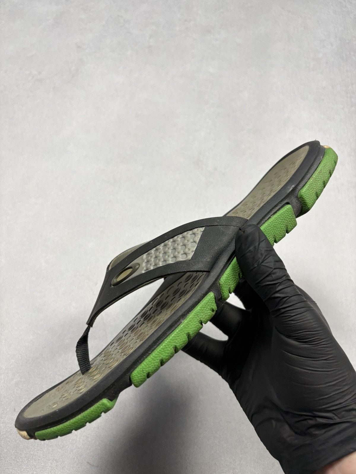 Oakley Oakley Red Code Flip Flops US 11 Black Sport Beach Thong Size US 11 / EU 44 - 3 Thumbnail