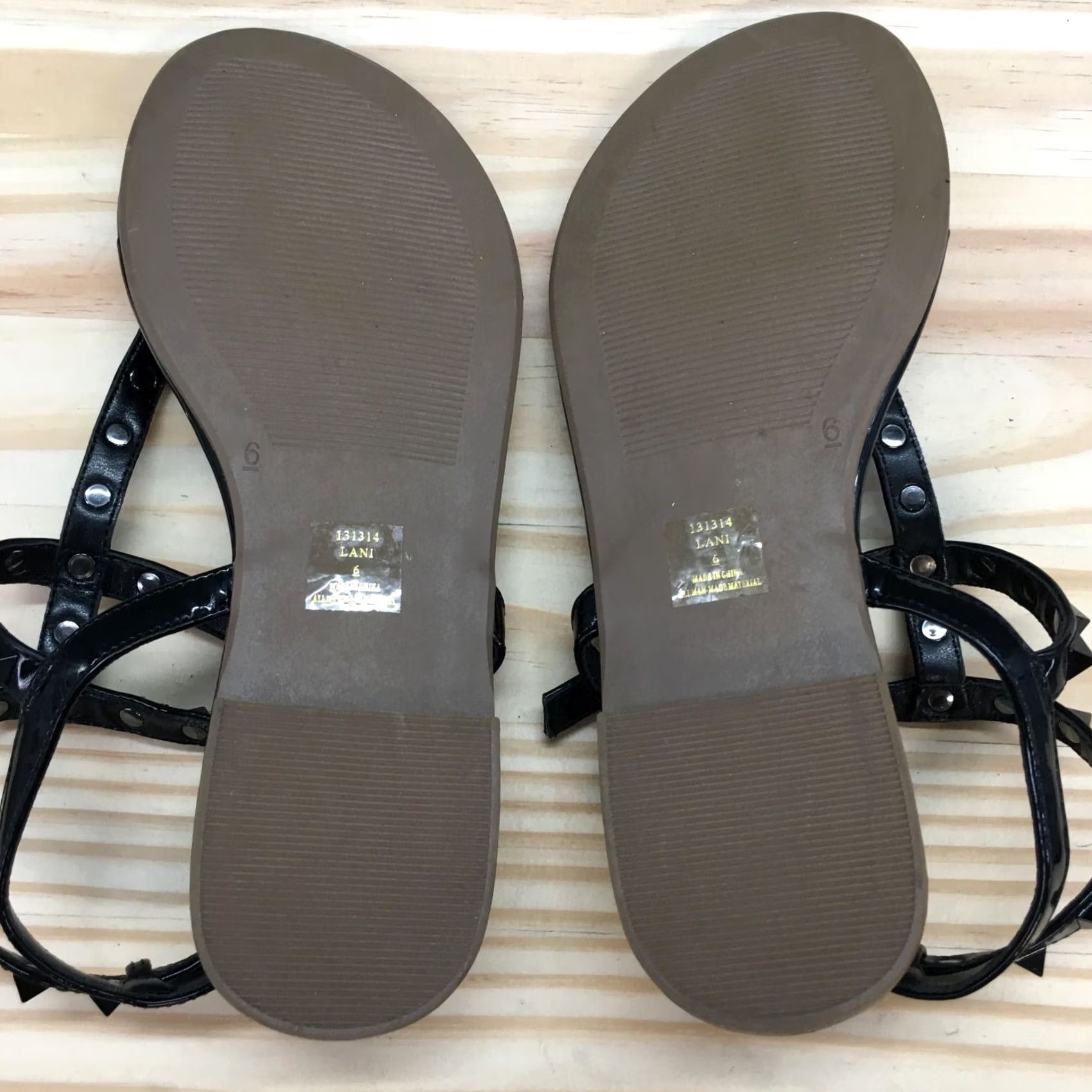 Vintage Michael Sandals Gladiator Flat Womens 6 Black Buckle Lani Rockstud Tonal Stud Flats Shoes Size US 6 / IT 36 - 7 Thumbnail