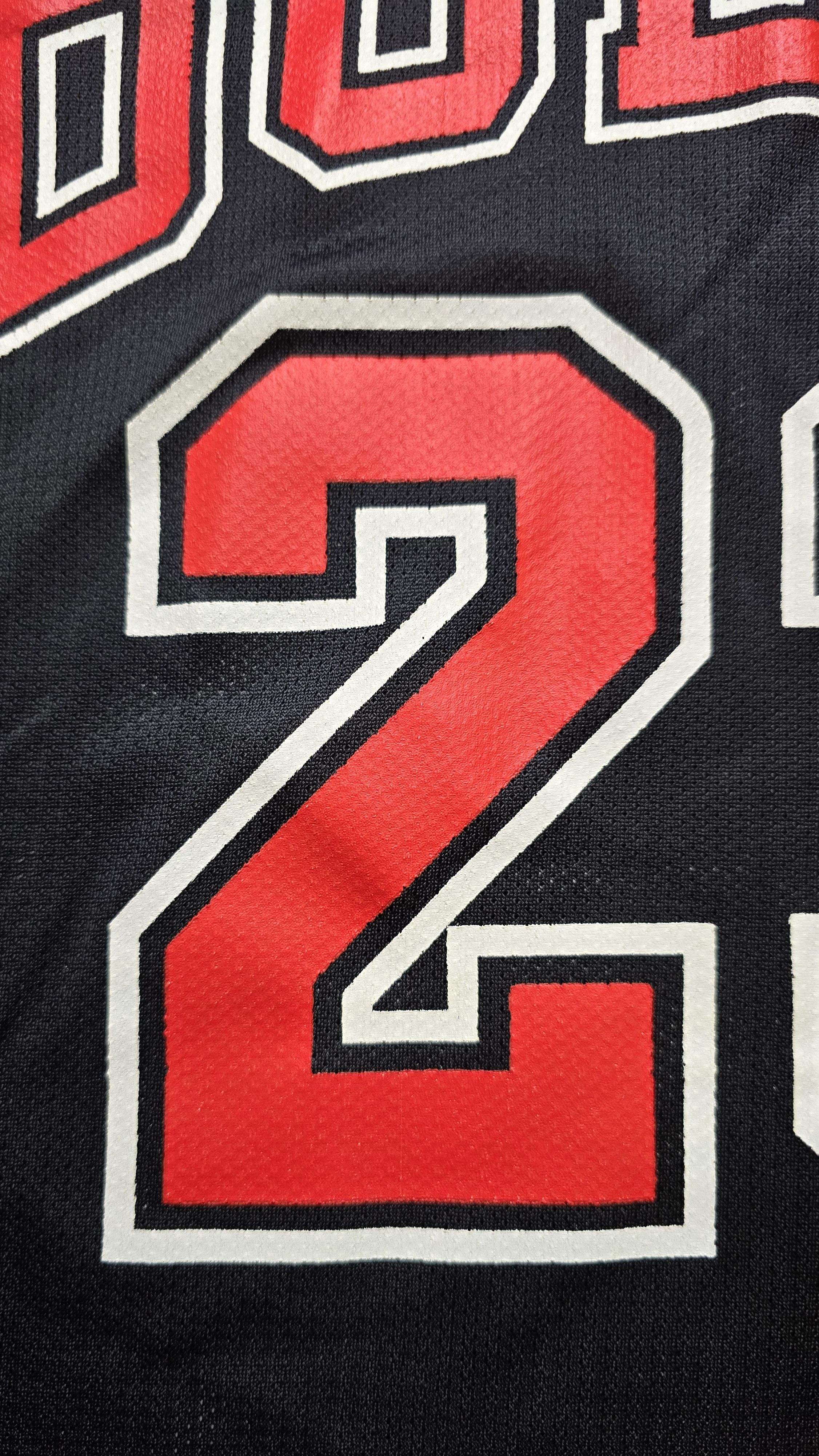 Champion Vintage 90s Champion Michael Jordan #23 Chicago Bulls Jersey Size US L / EU 52-54 / 3 - 9 Thumbnail