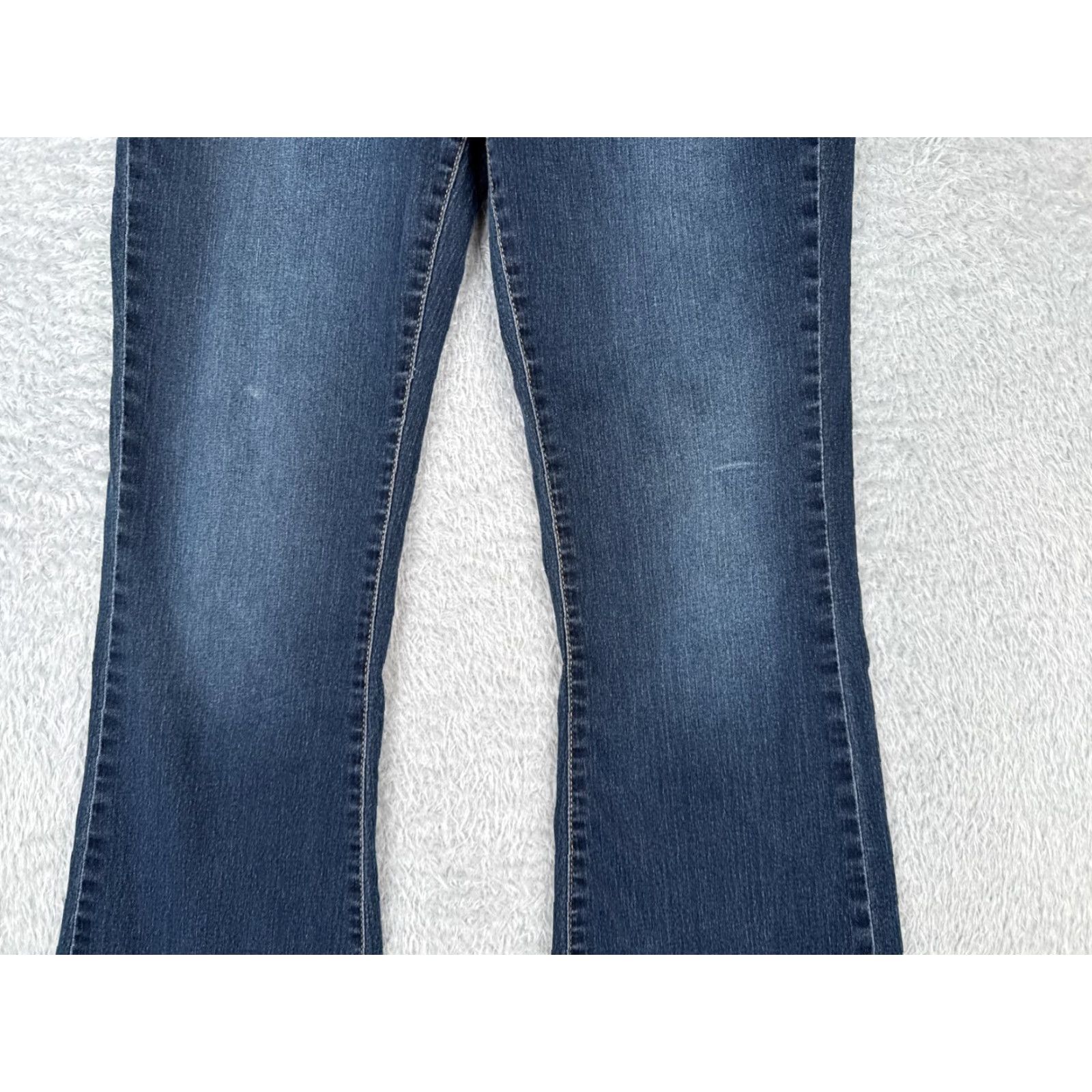 Levi's Levis Jeans Womens 6 Blue Denim Boot Cut Modern Cotton Blend Dark Retro 28x27 Womens Size 28" / US 6 / IT 42 - 3 Thumbnail