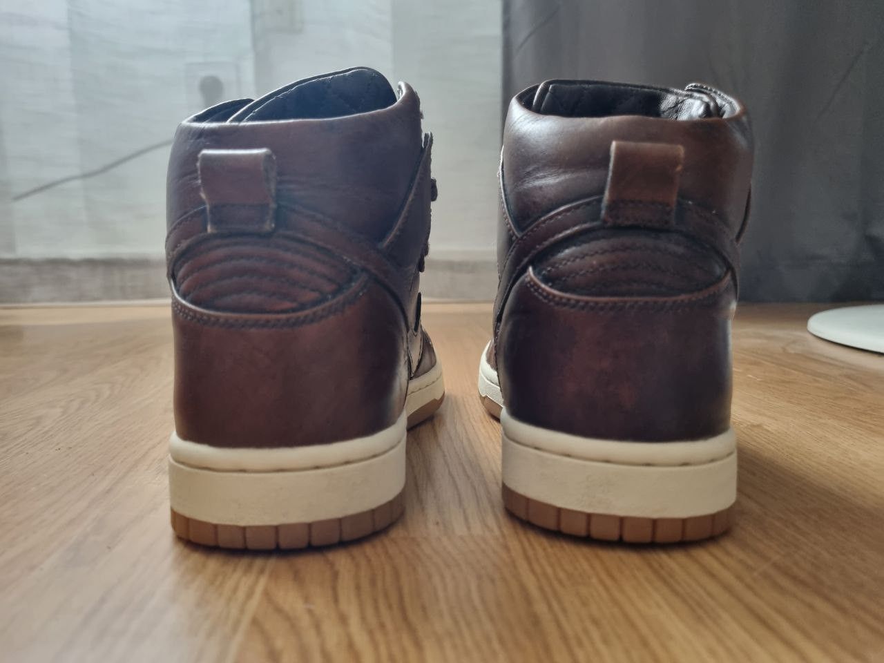 Nike Nike Dunk High Lux Burnished Size US 6 / EU 39 - 5 Thumbnail