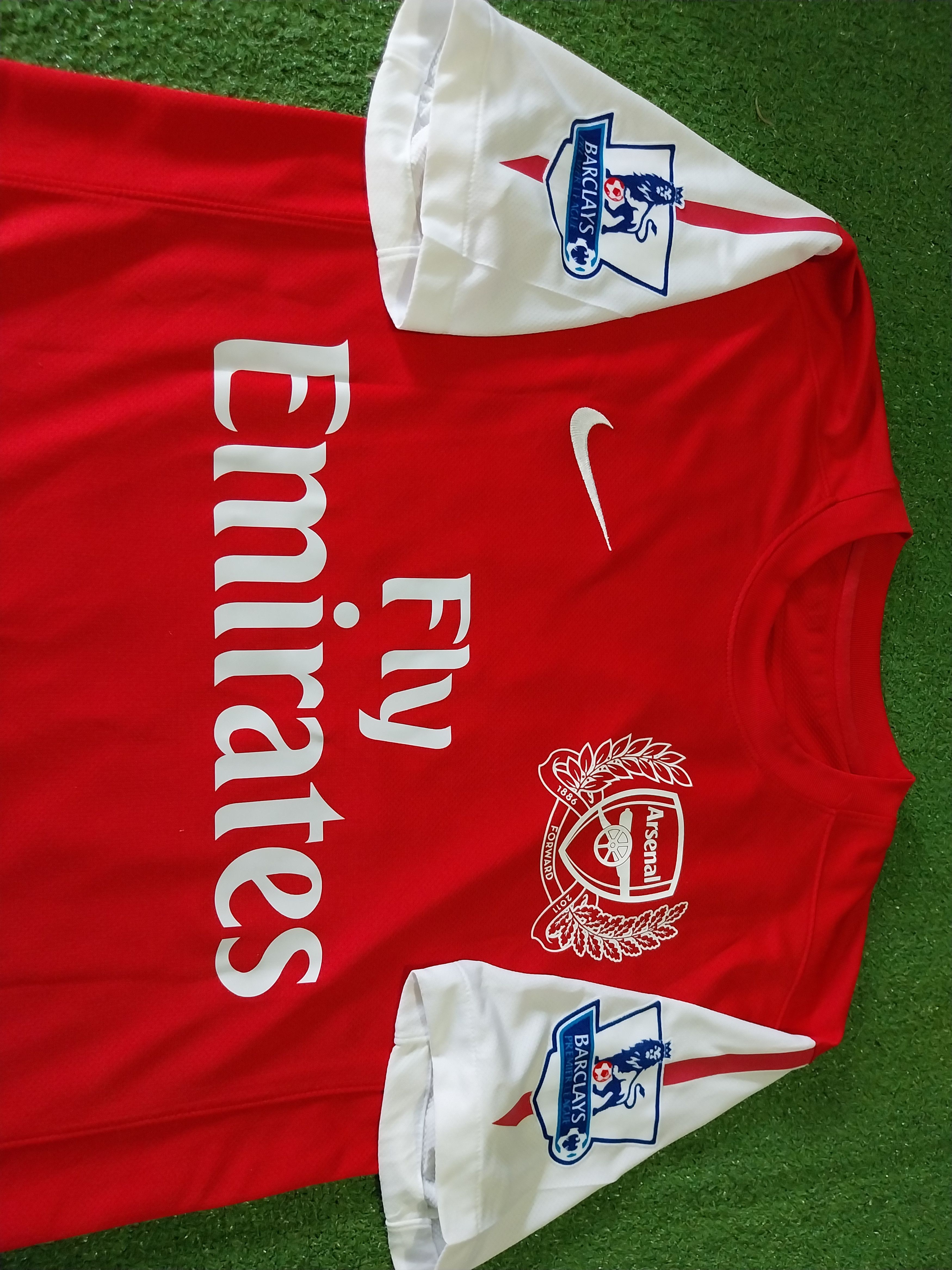 Nike Arsenal home 2011/2012 thierry henry jersey football Size US M / EU 48-50 / 2 - 3 Thumbnail