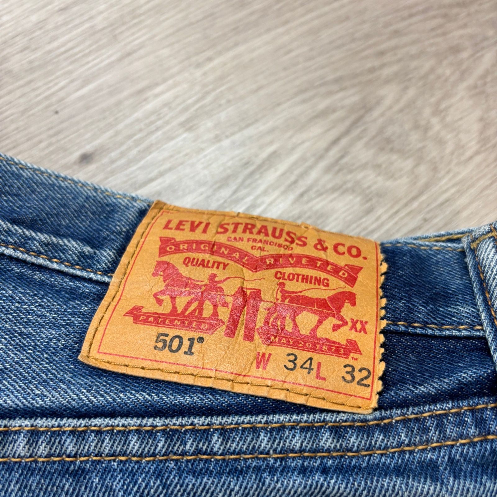Levi's Levi's 501 Button Fly Straight Leg Jeans Men's 34x27 Size US 34 / EU 50 - 3 Thumbnail