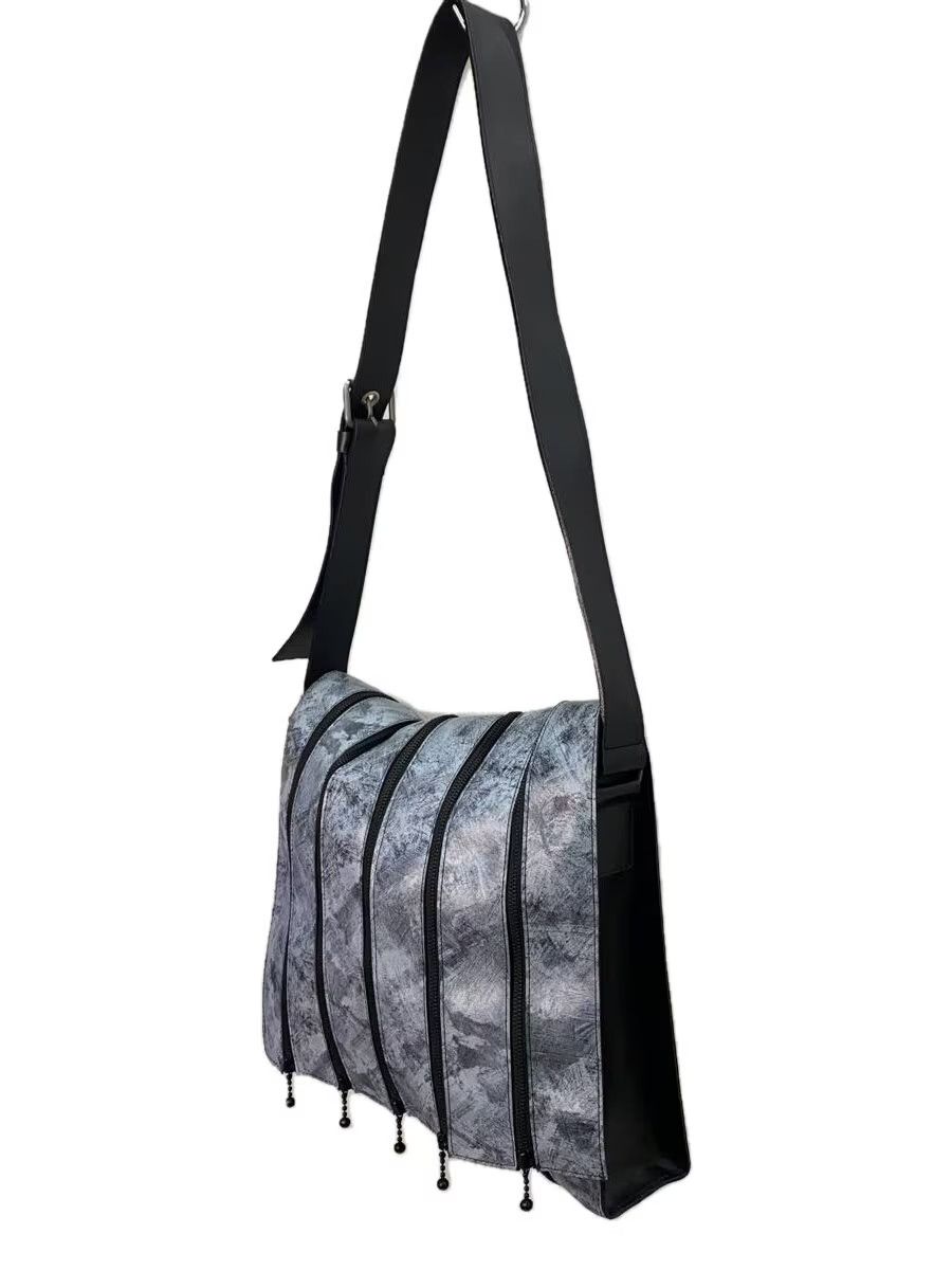Jean Paul Gaultier Rare Multi Zip Shoulder Bag Size ONE SIZE - 2 Thumbnail