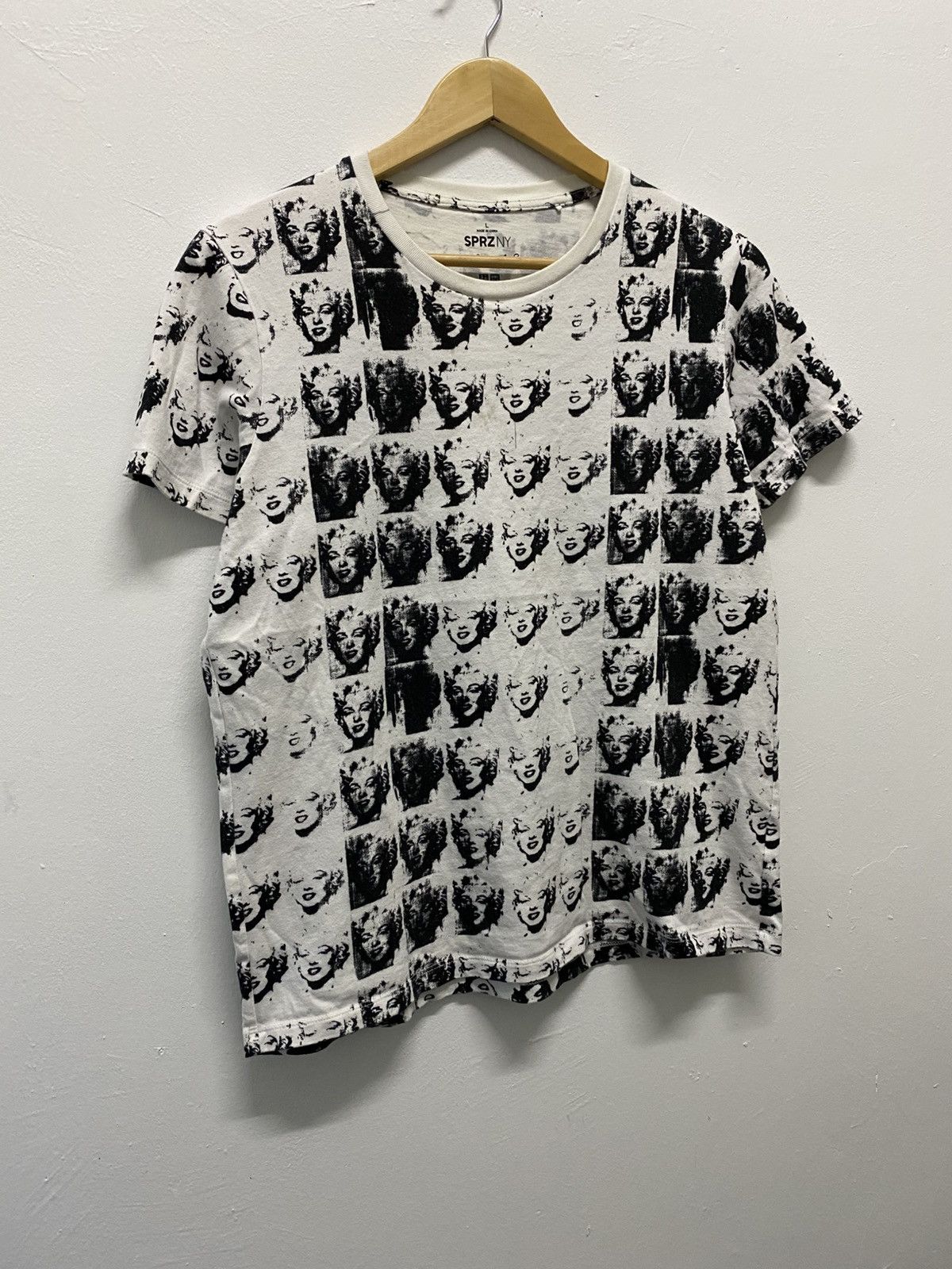 Andy Warhol × Uniqlo Andy Warhol Marilyn Monroe Tee Size US L / EU 52-54 / 3 - 1 Thumbnail
