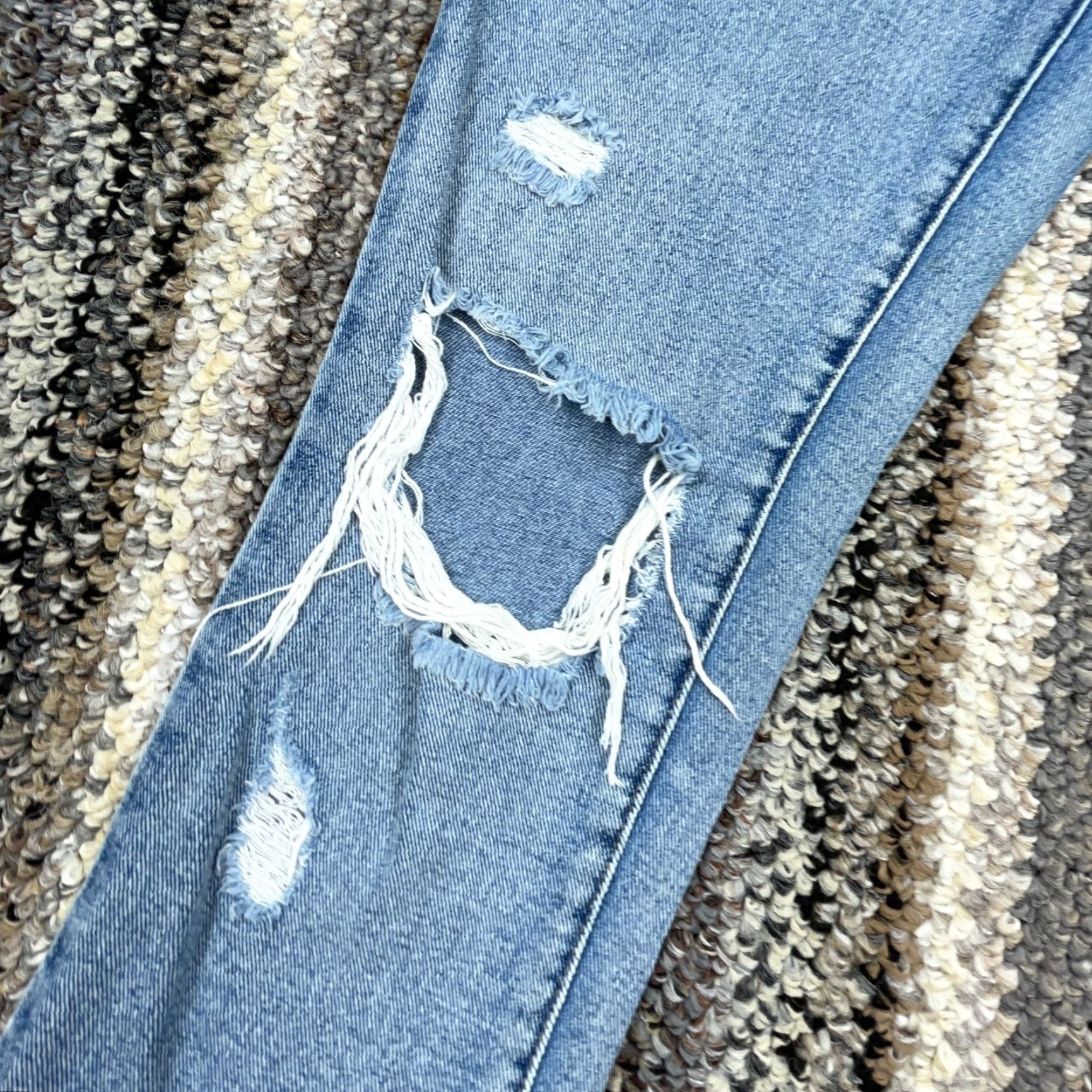 Pacsun Pacsun Jeans Women 27 Boyfriend Fit Med Wash Ripped Holes Button Fly Ladies Pant Size 27" / US 4 / IT 40 - 6 Thumbnail